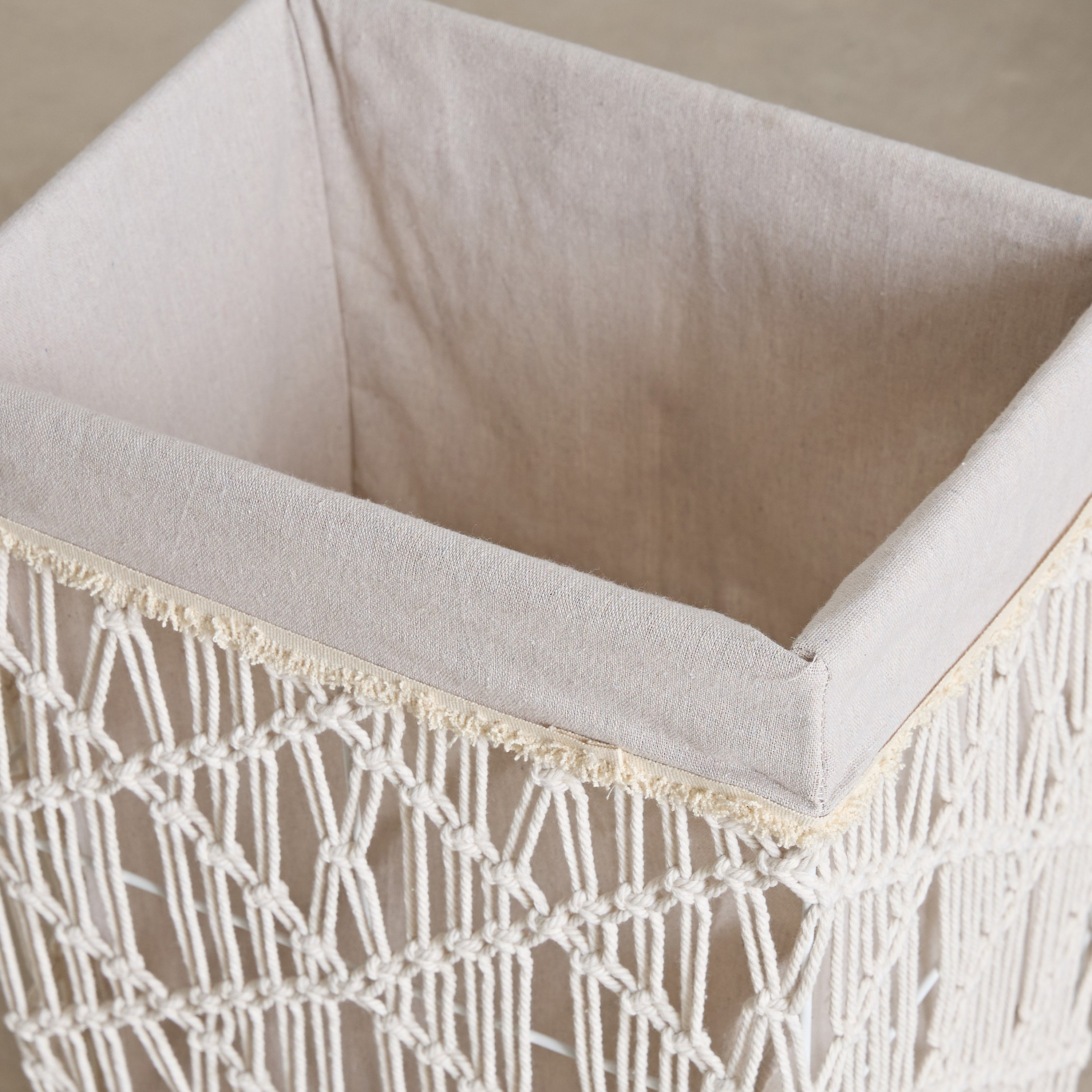 Valerie Laundry Hamper - 35x26x40 cm-hbxbathroom-bathroomstorage-laundryhampers-image-3
