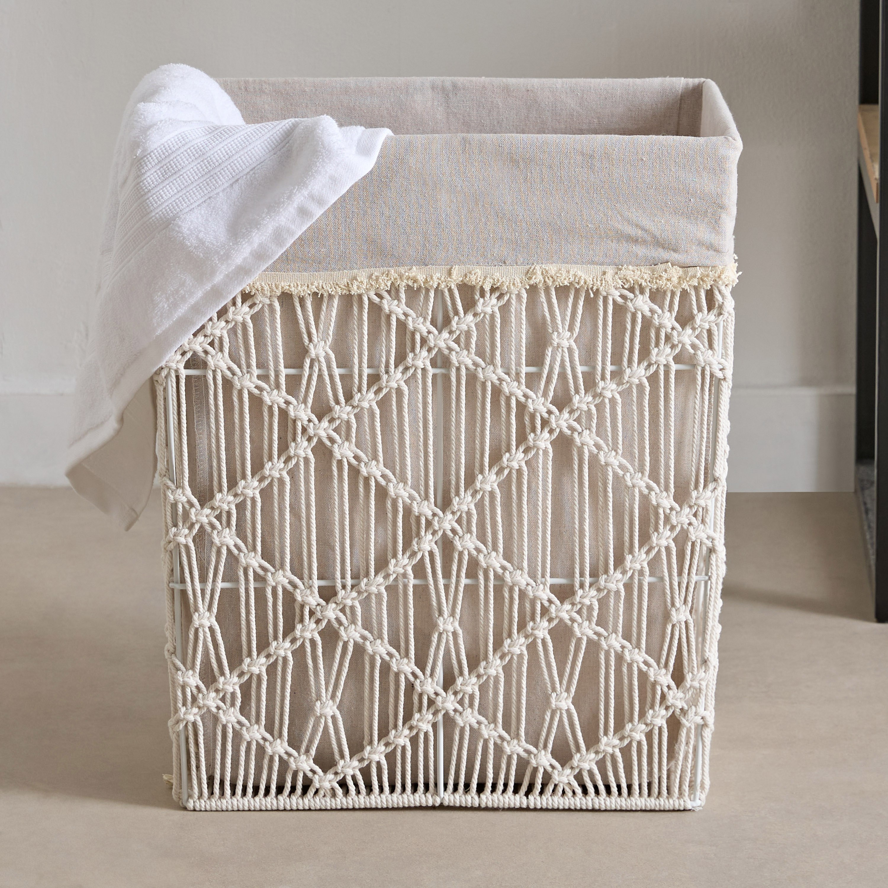 Valerie Laundry Hamper - 41x31x49 cm-hbxbathroom-bathroomstorage-laundryhampers-image-2