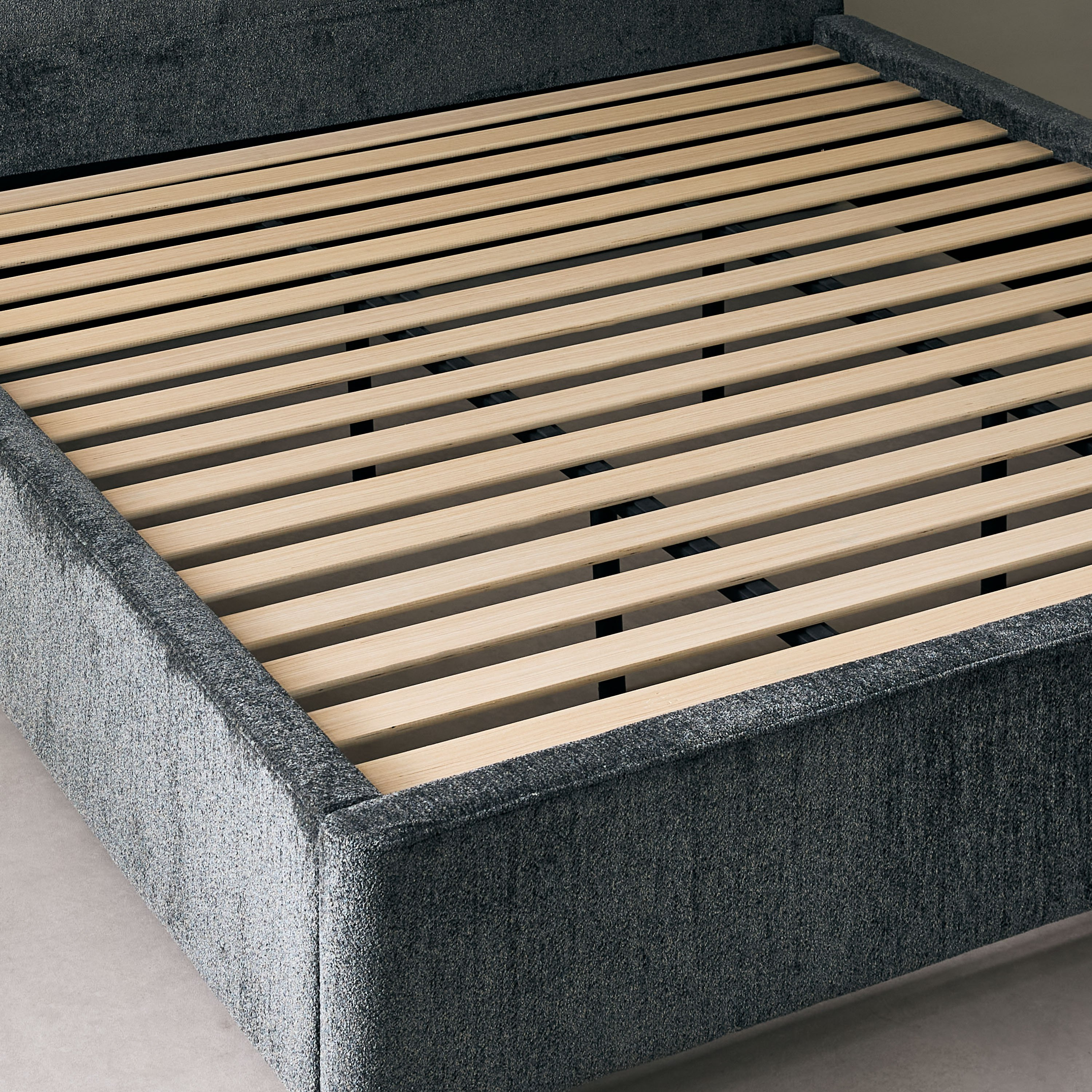 سرير كينج منجد من دونا بيرنارد - 180 × 200 سم-hbxfurniture-bedsandbedsets-upholsteredbeds-king-image-10