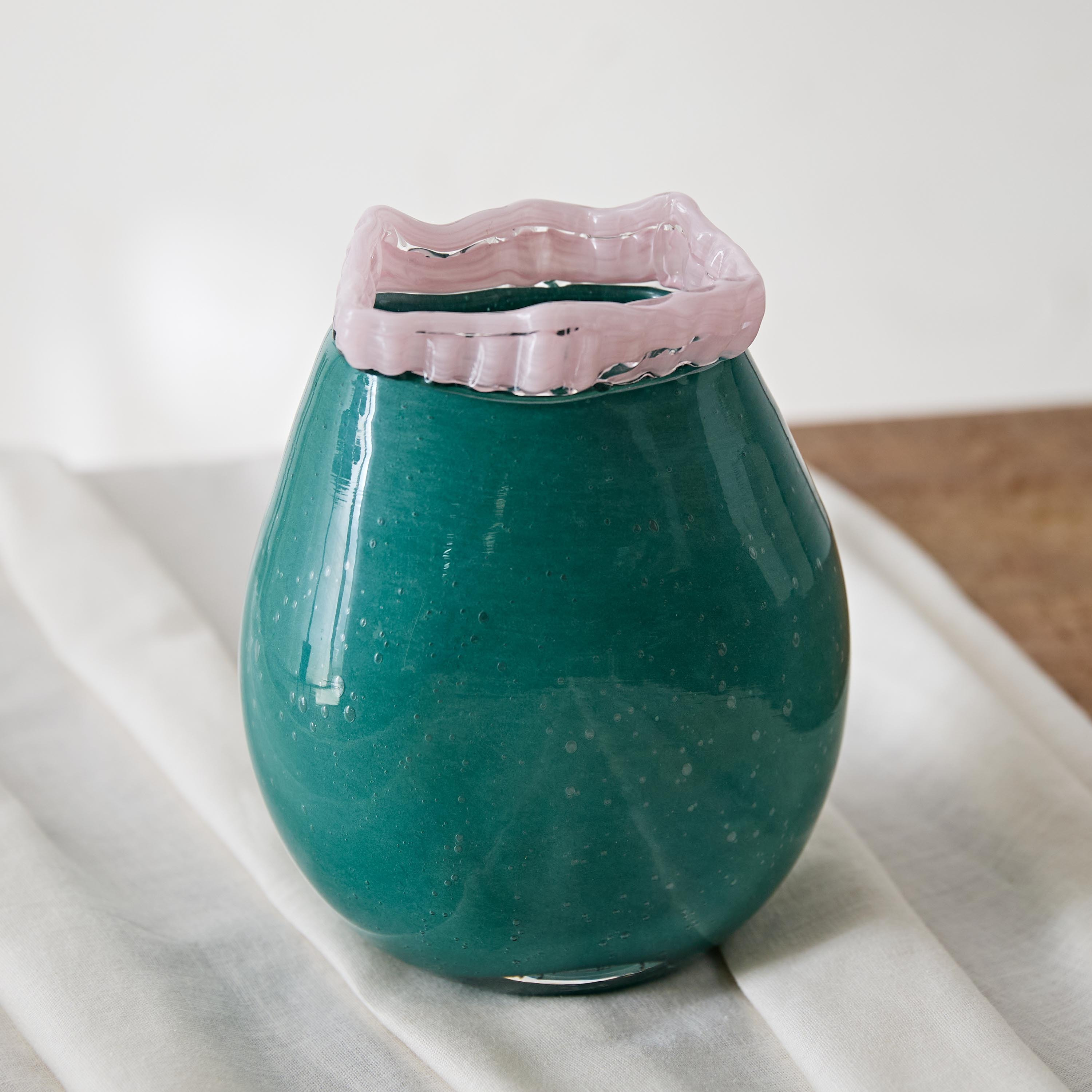 Reva Peacock Premium Bubble Vase with Rim - 16x11.5x20 cm-PROMO_HB_AE_B2G2_011025-image-2