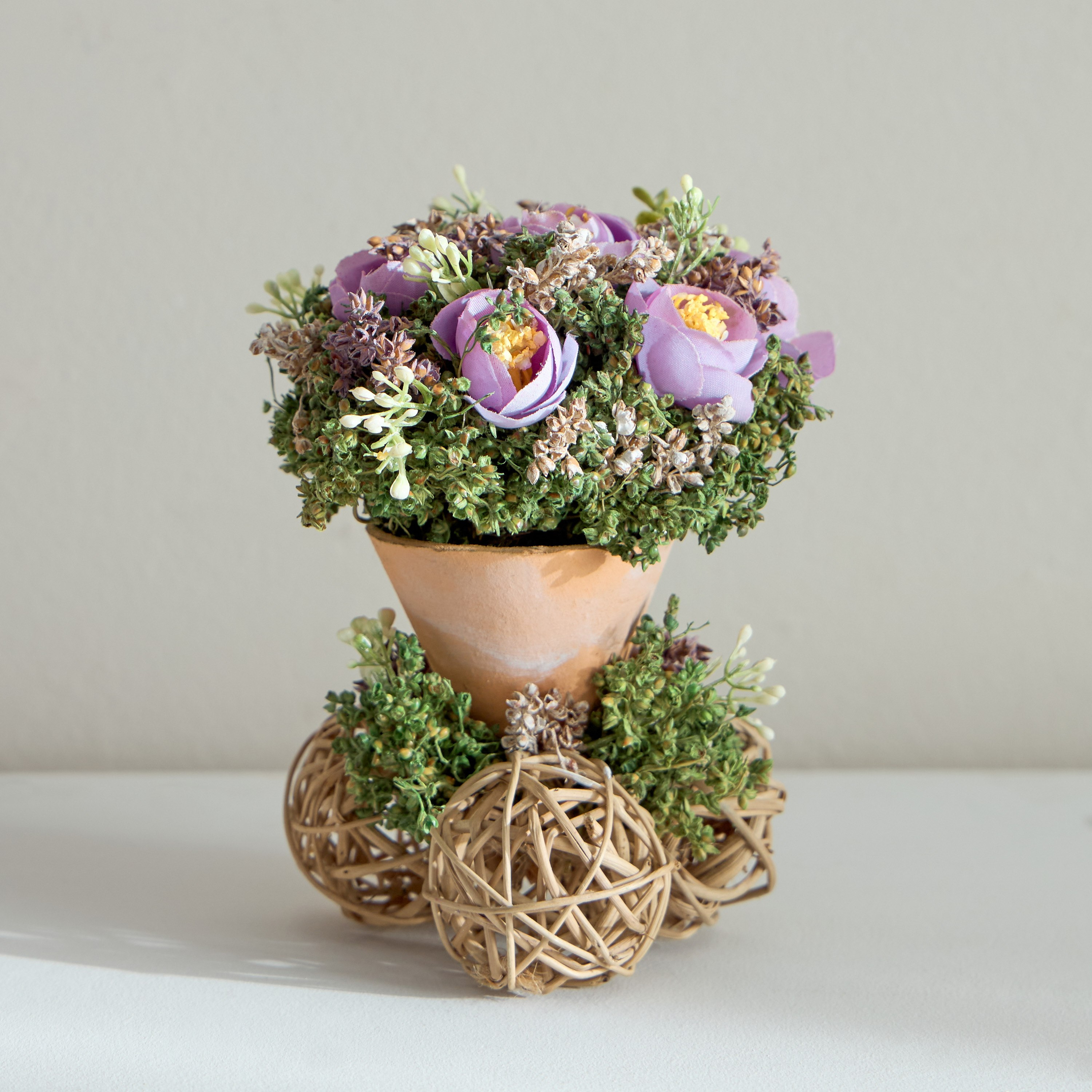 Caven Ranunculus Arrangement in Brunch Ball Planter - 10x10x15 cm-hbxhomeware-hbxdecorandfurnishings-image-2