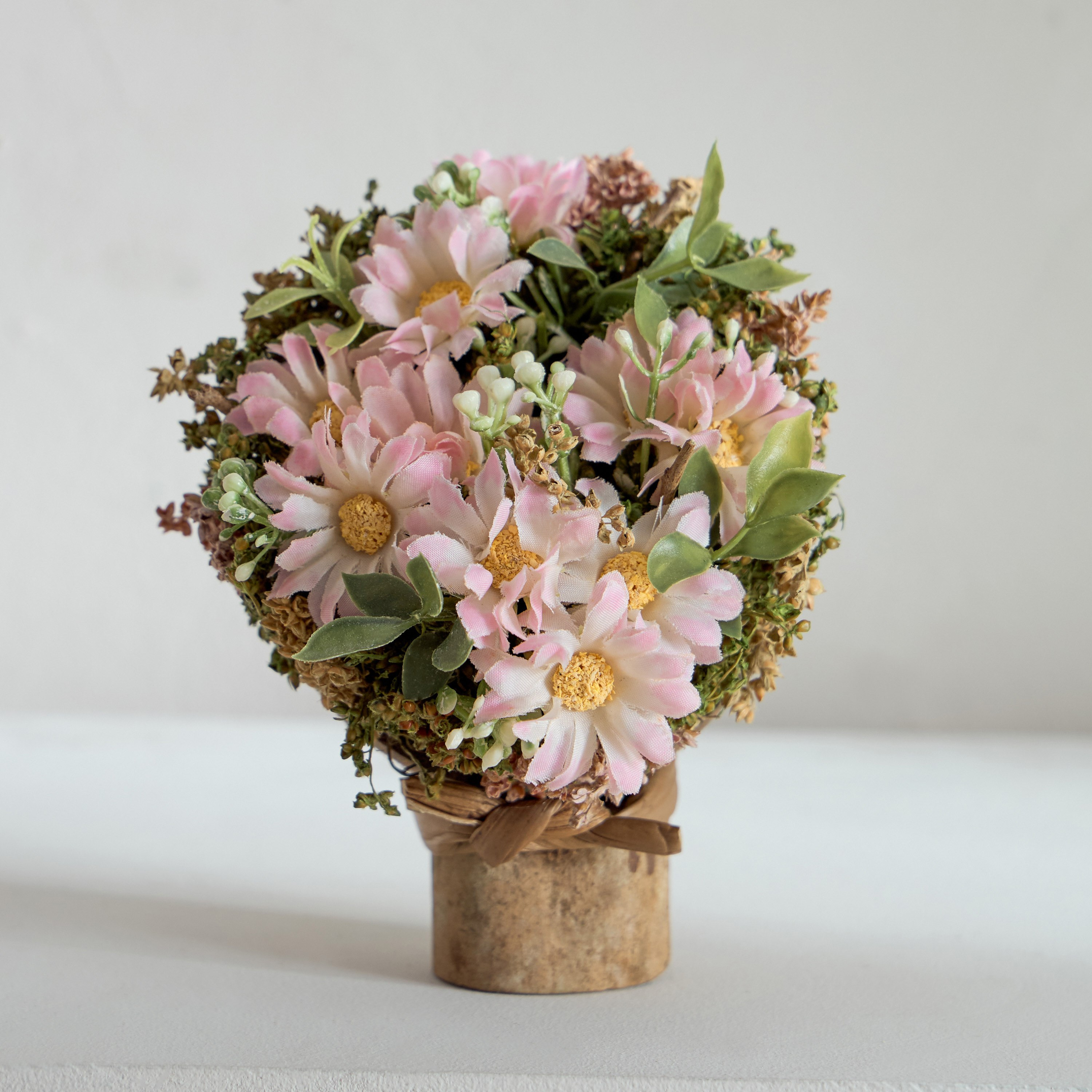 Caven Daisy Arrangement with Coconut Shell Stand Planter - 15x15x18 cm-hbxhomeware-hbxdecorandfurnishings-image-2