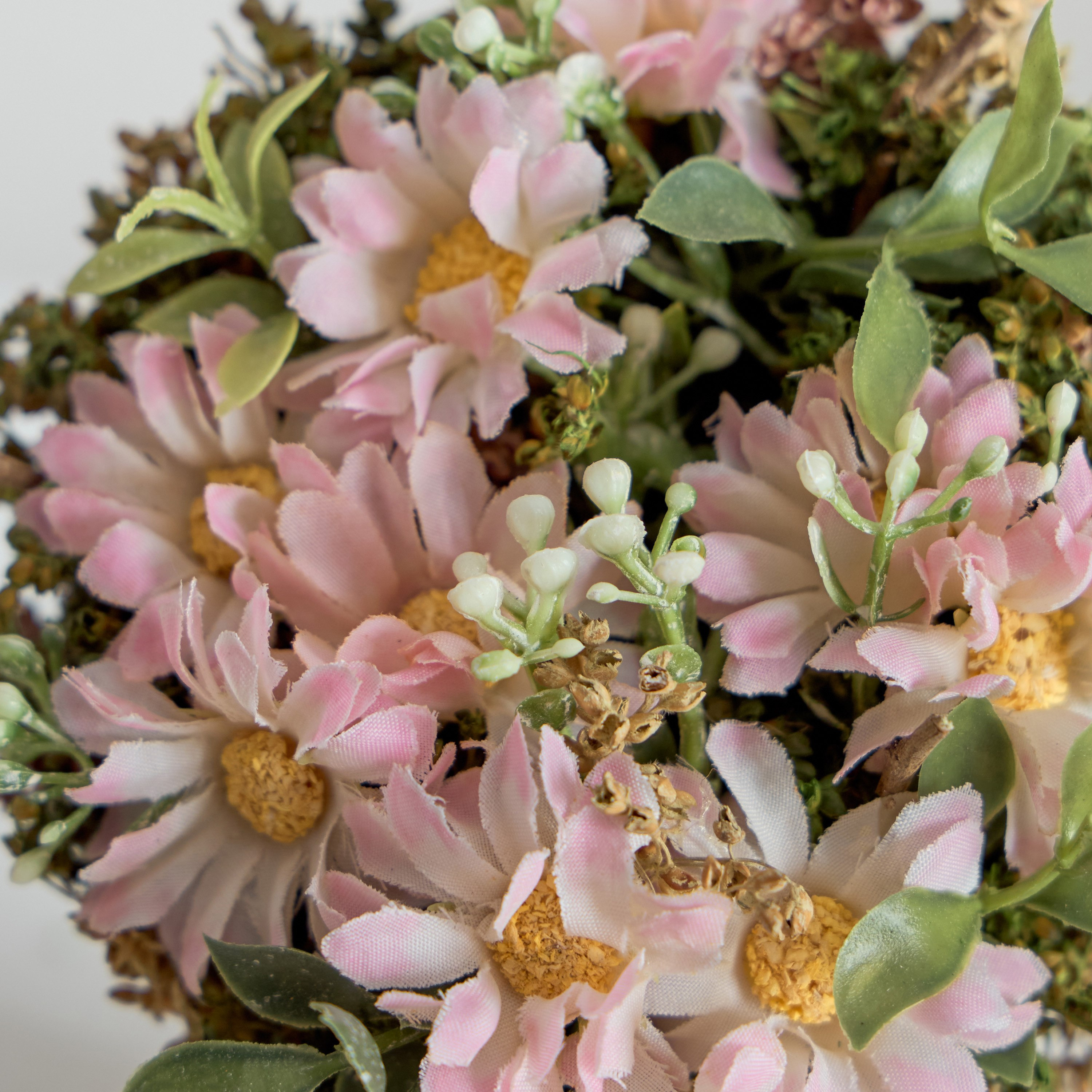 Caven Daisy Arrangement with Coconut Shell Stand Planter - 15x15x18 cm-hbxhomeware-hbxdecorandfurnishings-image-3