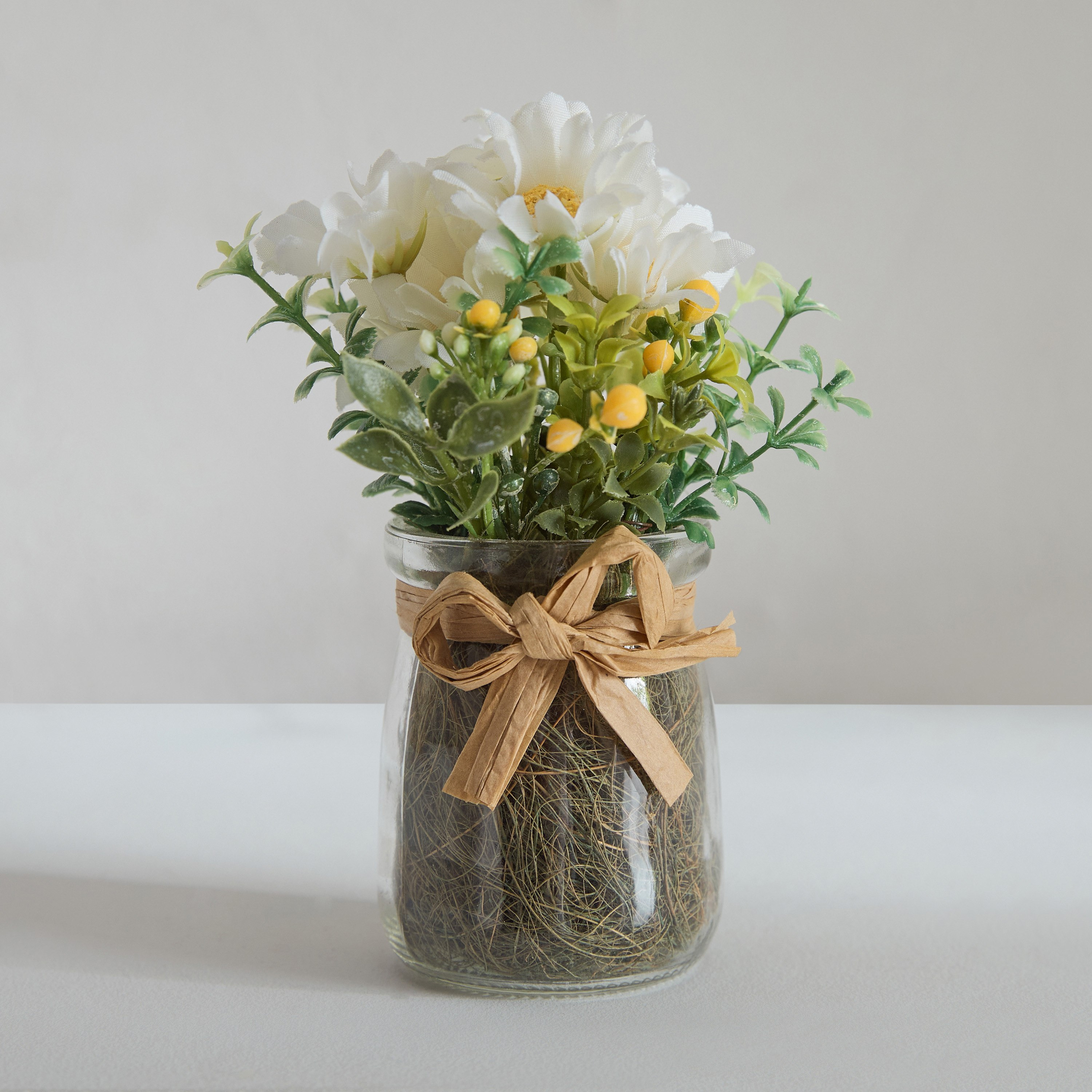 تشكيلة زهور الأقحوان في قارورة زجاجية من كافن - 9x9x13 سم-hbxdecorandfurnishings-homeaccessories-artificialflowersandplants-image-2