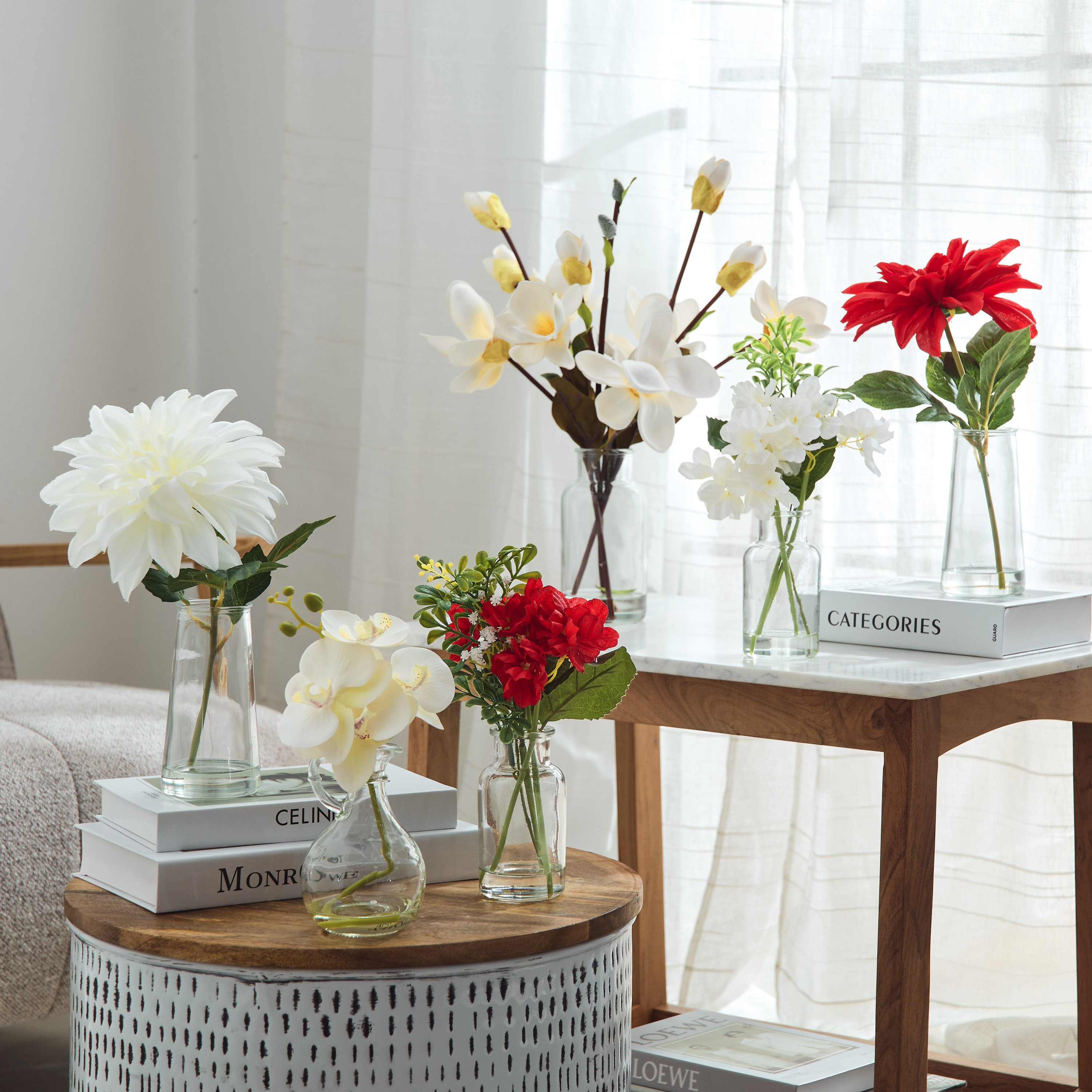 باقة زهور ماجنوليا في قارورة زجاجية من ليارا - 40 سم-hbxdecorandfurnishings-homeaccessories-artificialflowersandplants-image-4