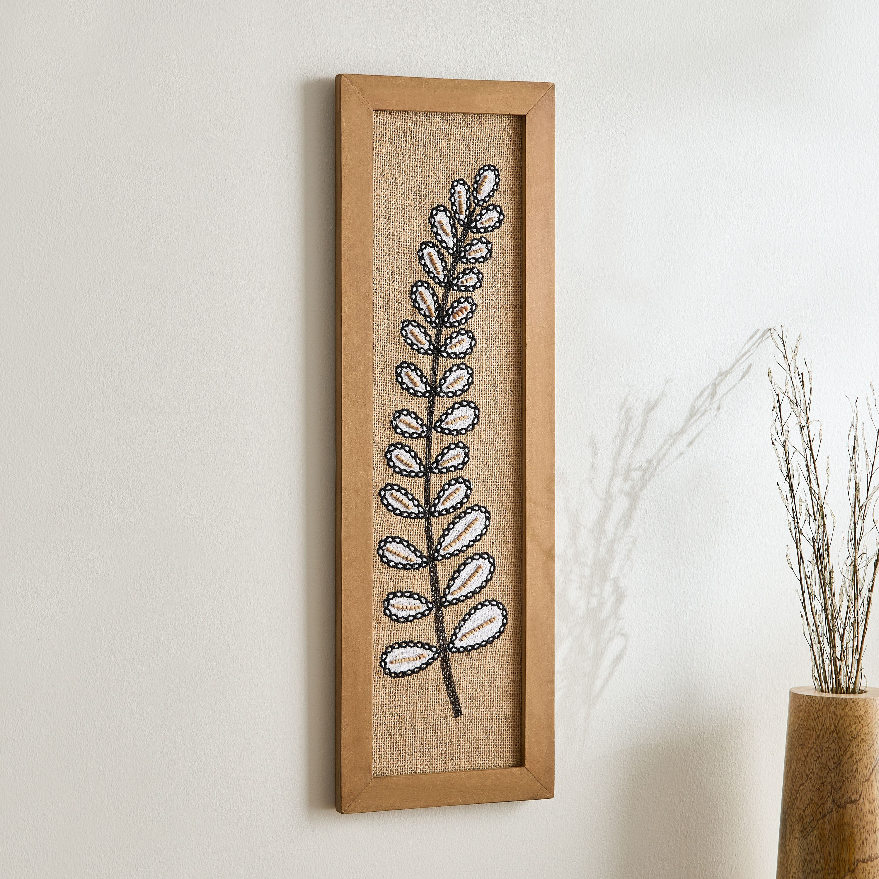 ديكور حائط خشبي بقماش الجوت المزين بالخرز من إنزو - 53x18 سم-hbxdiningroom-walldecor-wallart-image-1