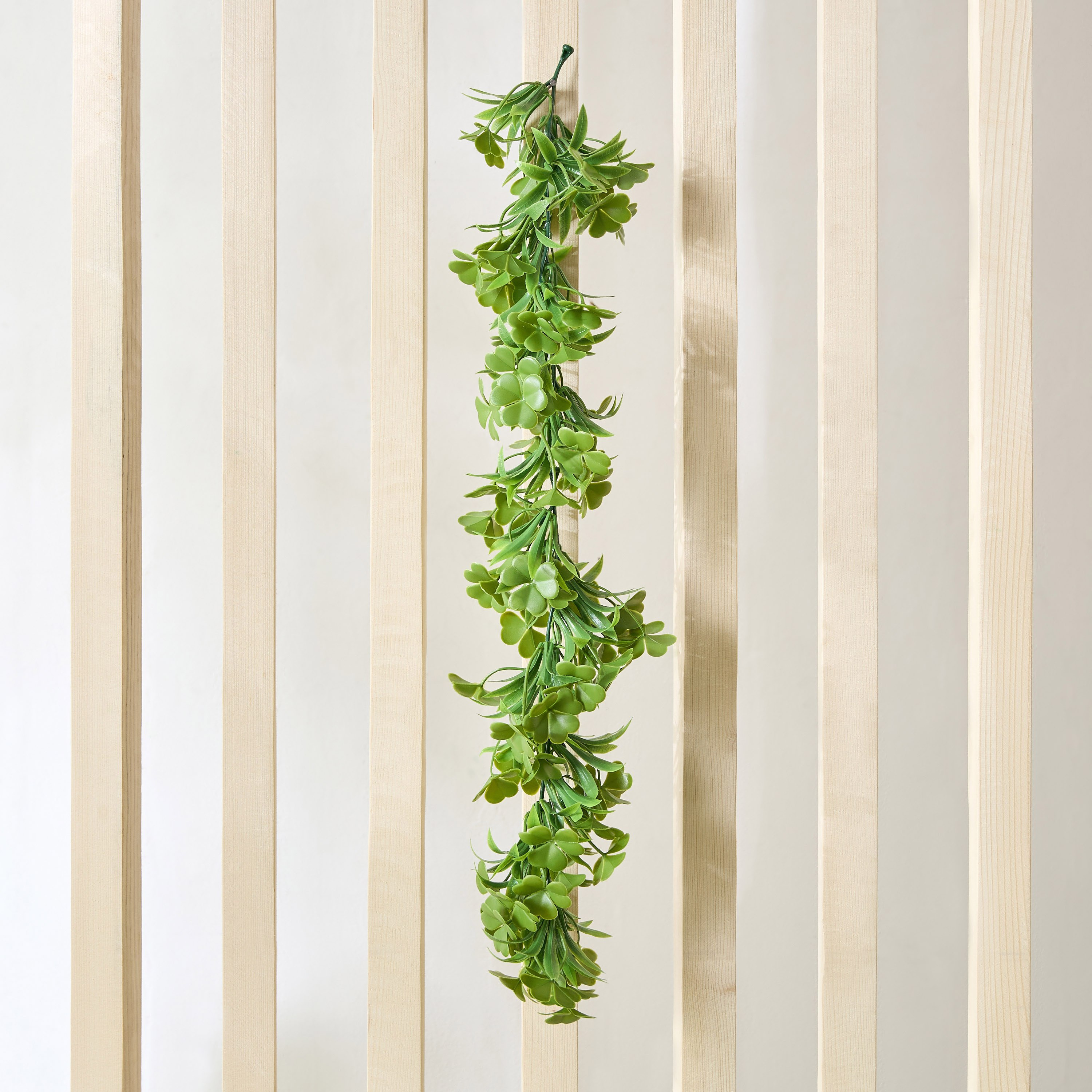 نبات البرسيم المتسلق الصناعي من ديلسا - 75 سم-hbxdecorandfurnishings-homeaccessories-artificialflowersandplants-image-1