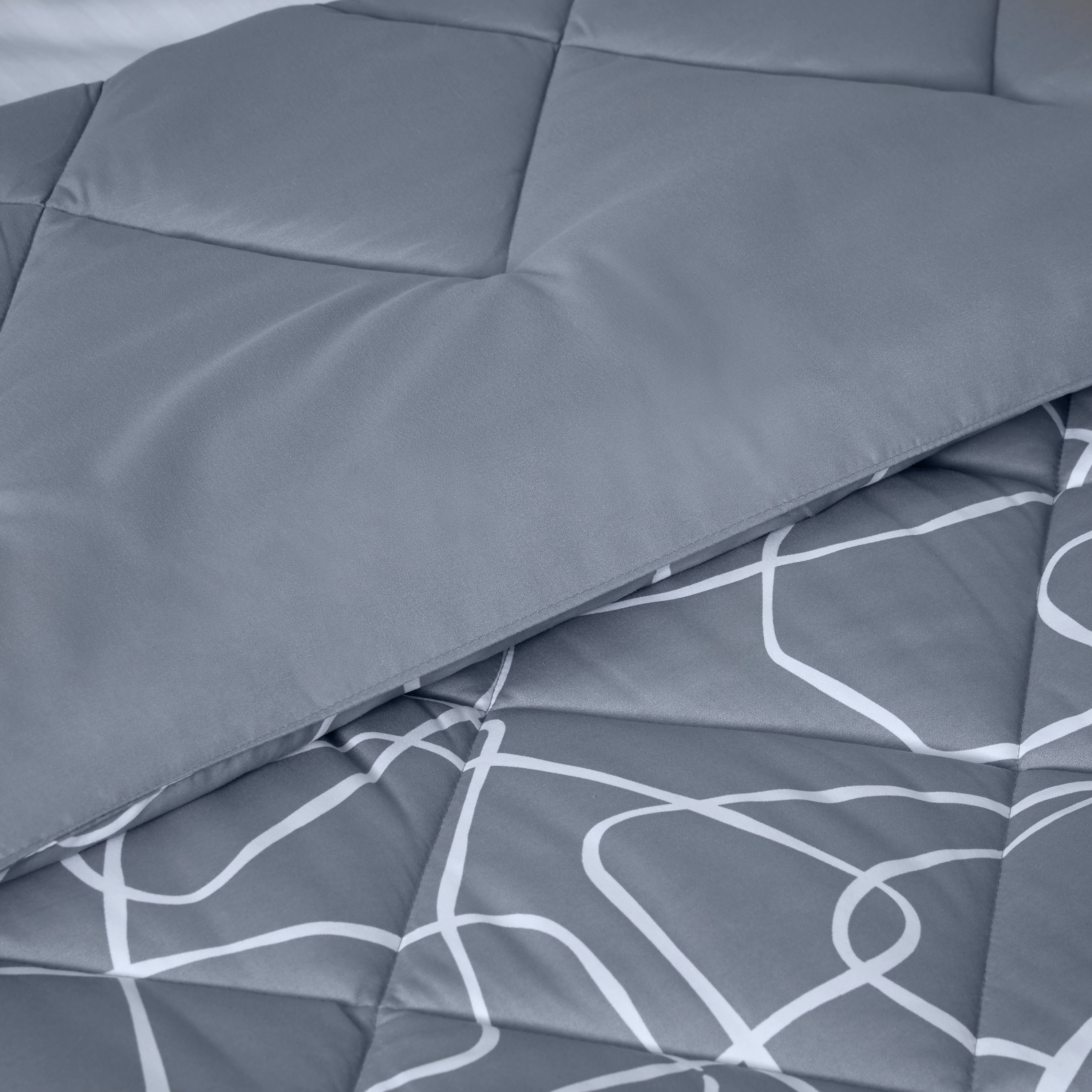 طقم لحاف زوجي مايكروفايبر قطعتين يستخدم على الوجهين كوهمو من مدريد - 160x220 سم-hbxhomeware-hbxbedroom-image-6