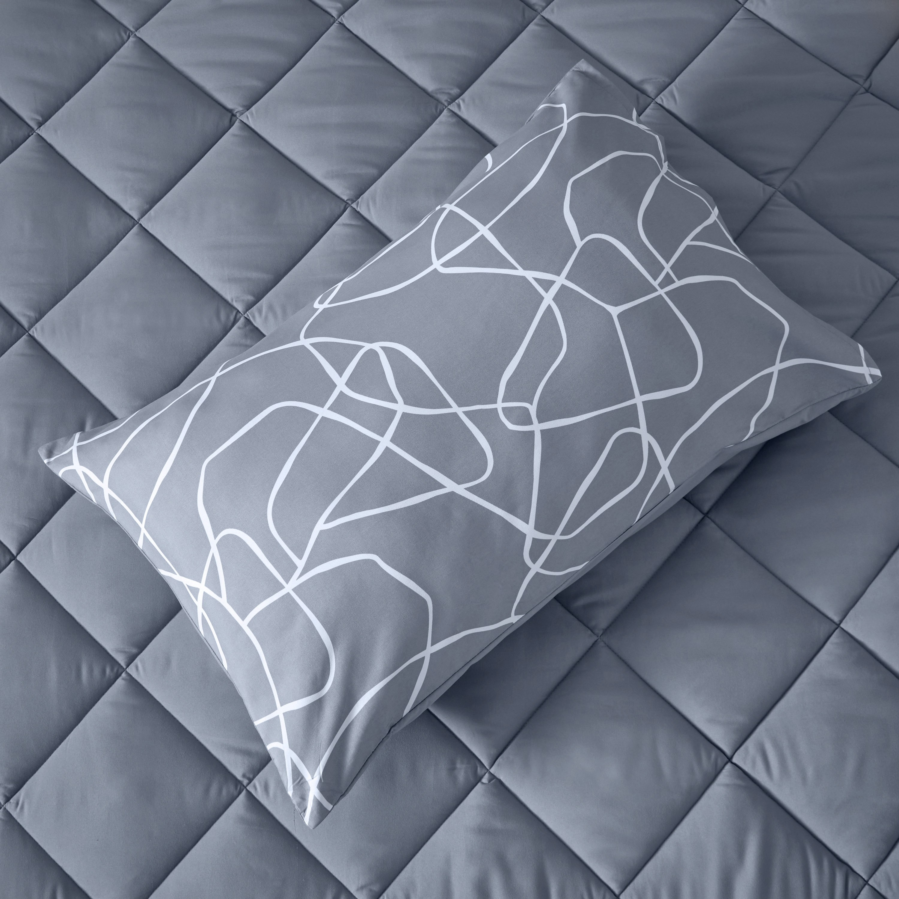 طقم لحاف زوجي مايكروفايبر قطعتين يستخدم على الوجهين كوهمو من مدريد - 160x220 سم-hbxhomeware-hbxbedroom-image-7