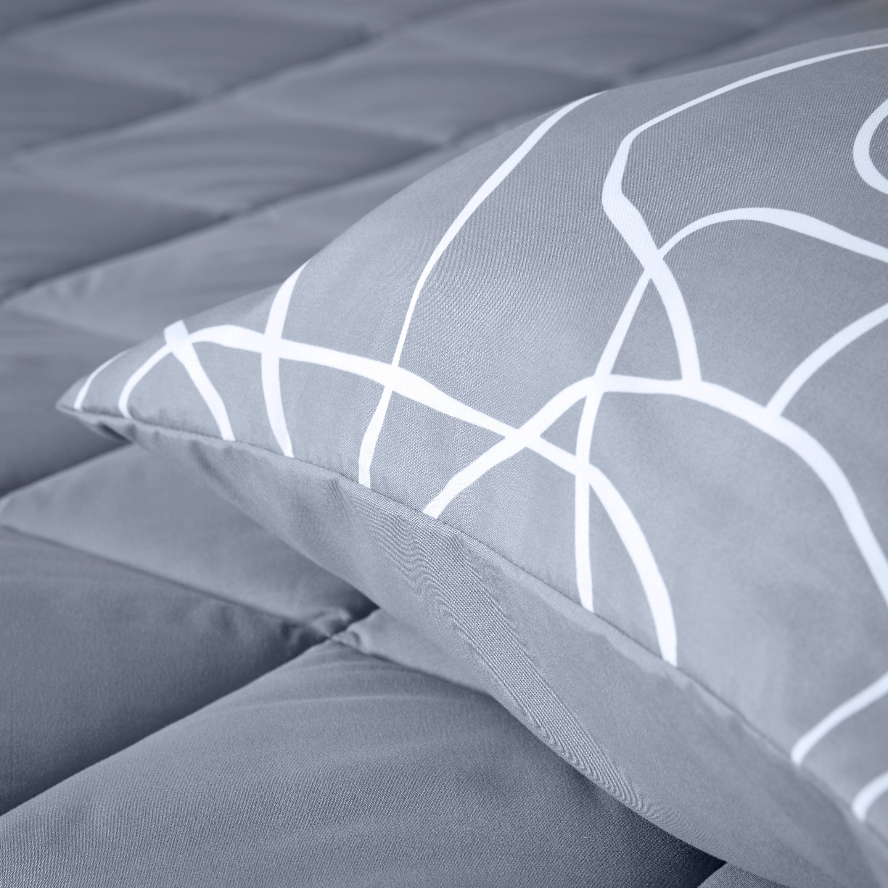 طقم لحاف زوجي مايكروفايبر قطعتين يستخدم على الوجهين كوهمو من مدريد - 160x220 سم-hbxhomeware-hbxbedroom-image-8