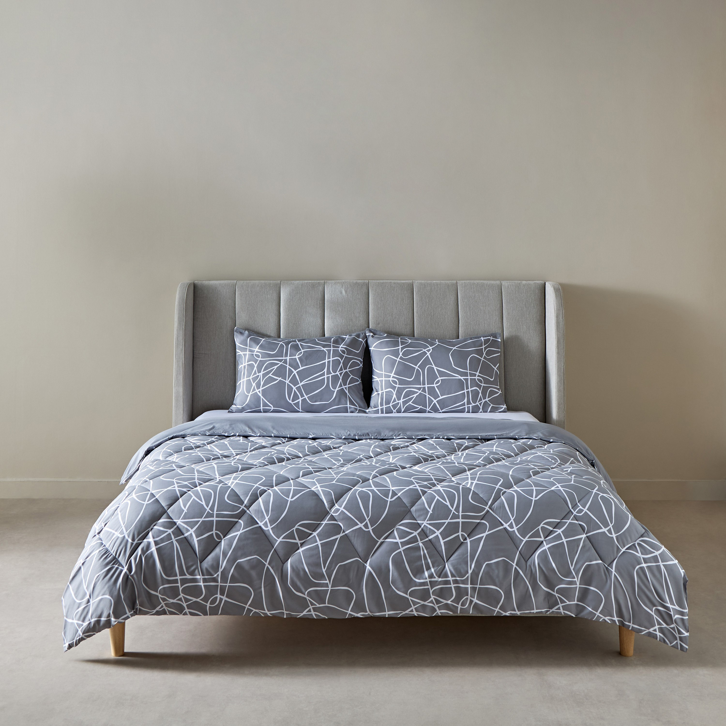 طقم لحاف كينج على الوجهين من الألياف الدقيقة 3 قطع كوهمو من مدريد - 220x240 سم-hbxhomeware-hbxbedroom-image-3