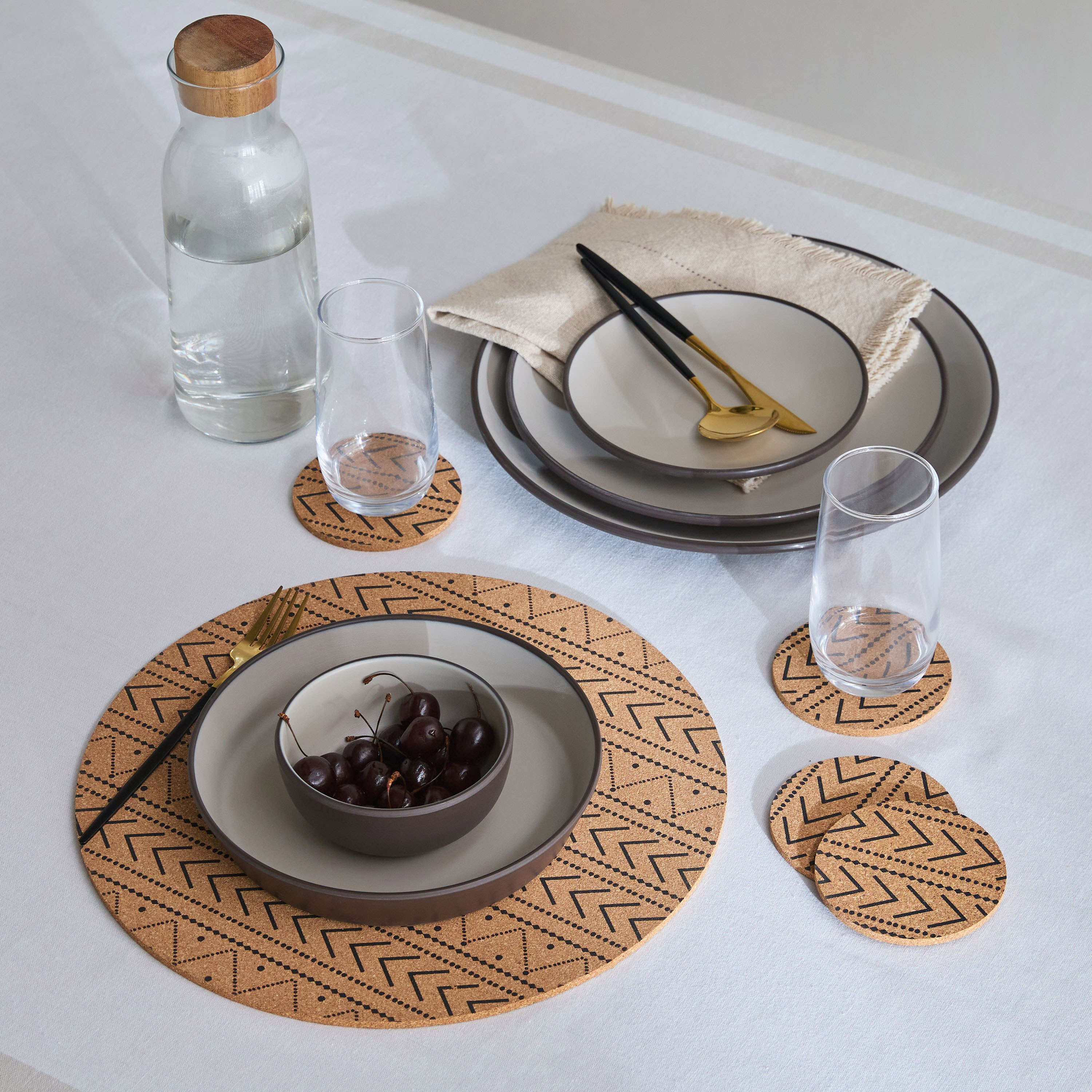 Trib 4-Piece Printed Cork Coaster Set - 10 cm-hbxdecorandfurnishings-tabletop-serveware-image-4