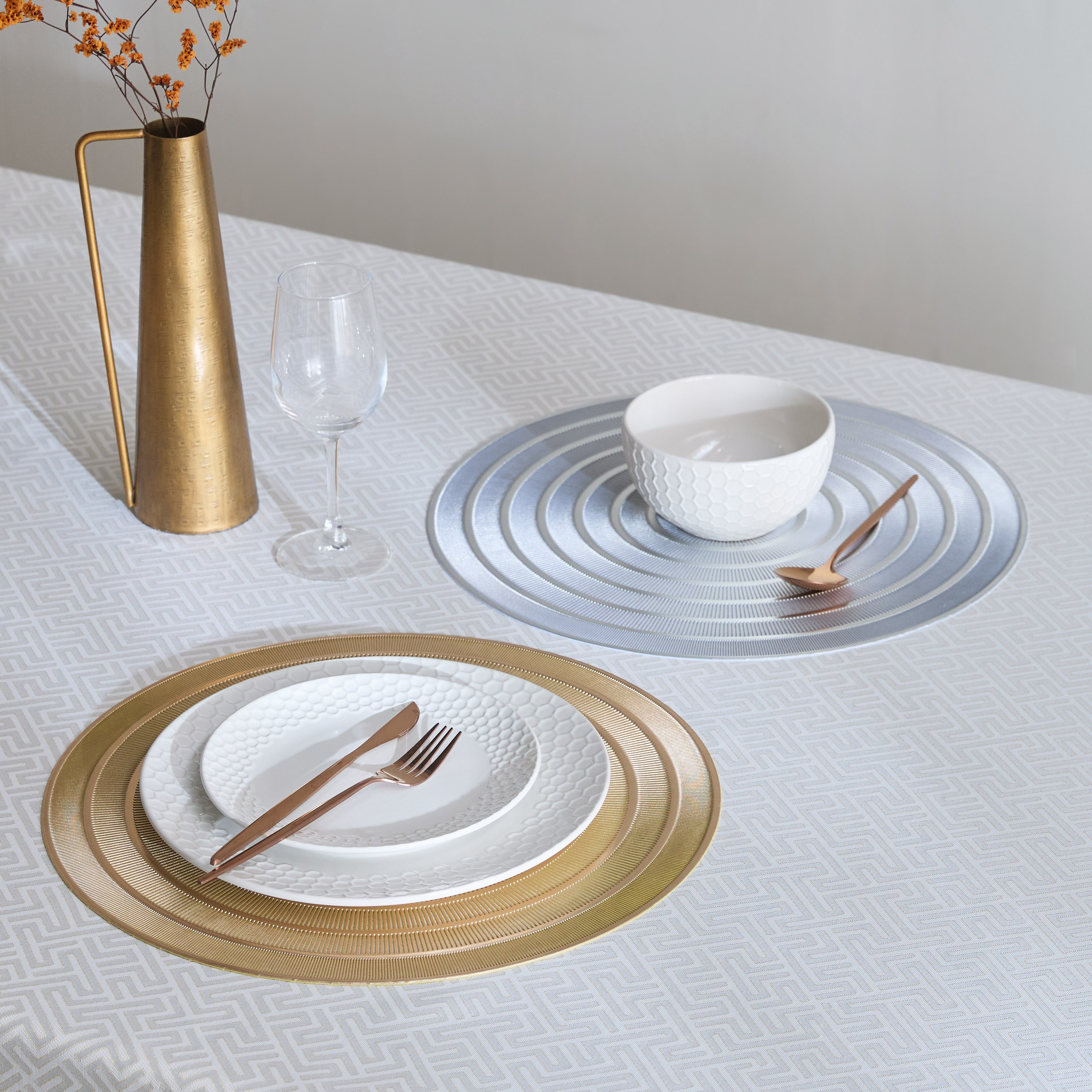 Fresca PVC Placemat - 38 cm-hbxdecorandfurnishings-homefurnishings-tablelinens-image-4