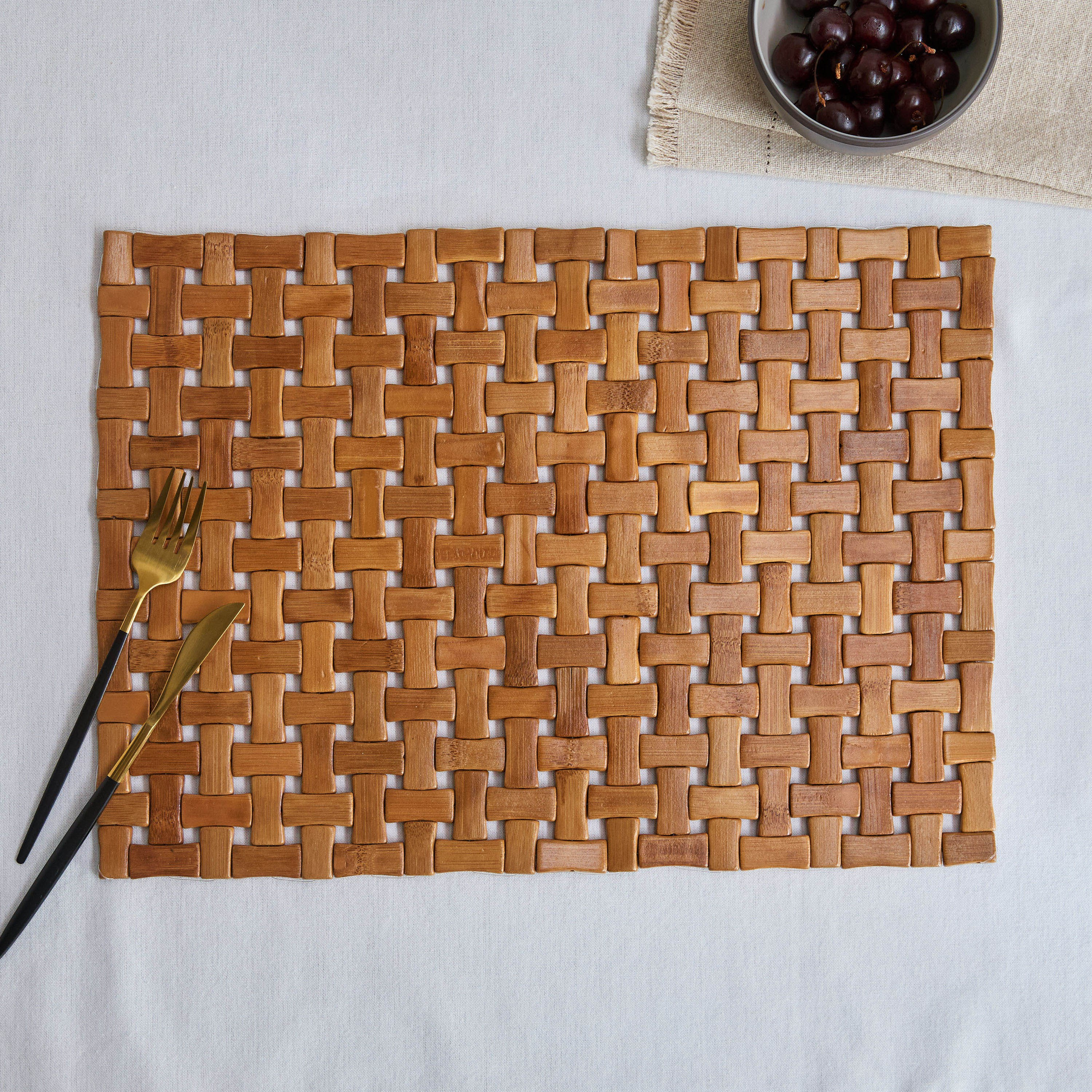 Woodlux Wooden Placemat - 33x45 cm-hbxdecorandfurnishings-homefurnishings-tablelinens-image-1