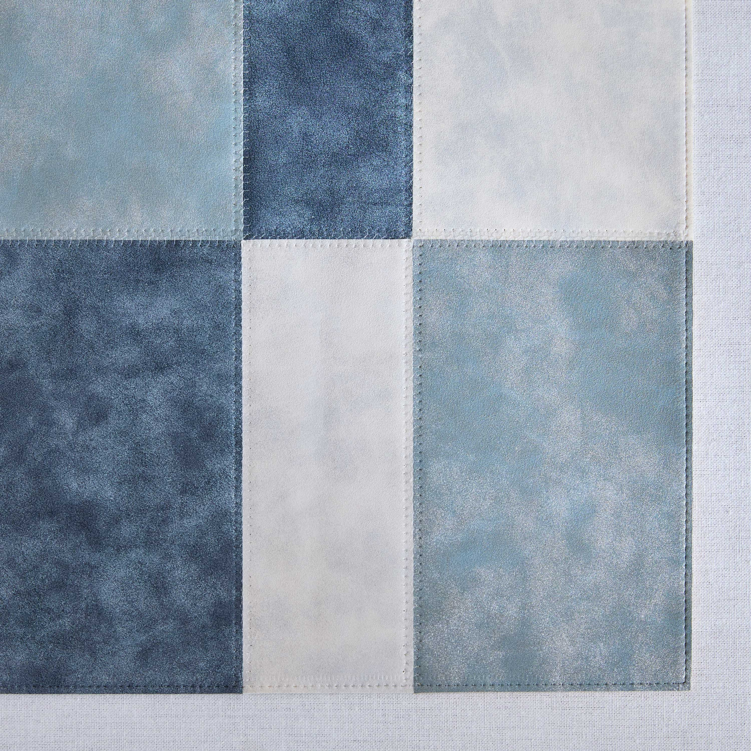 لبادة صحون جلد صناعي من ماركو - 30x45 سم-hbxdecorandfurnishings-homefurnishings-tablelinens-image-2