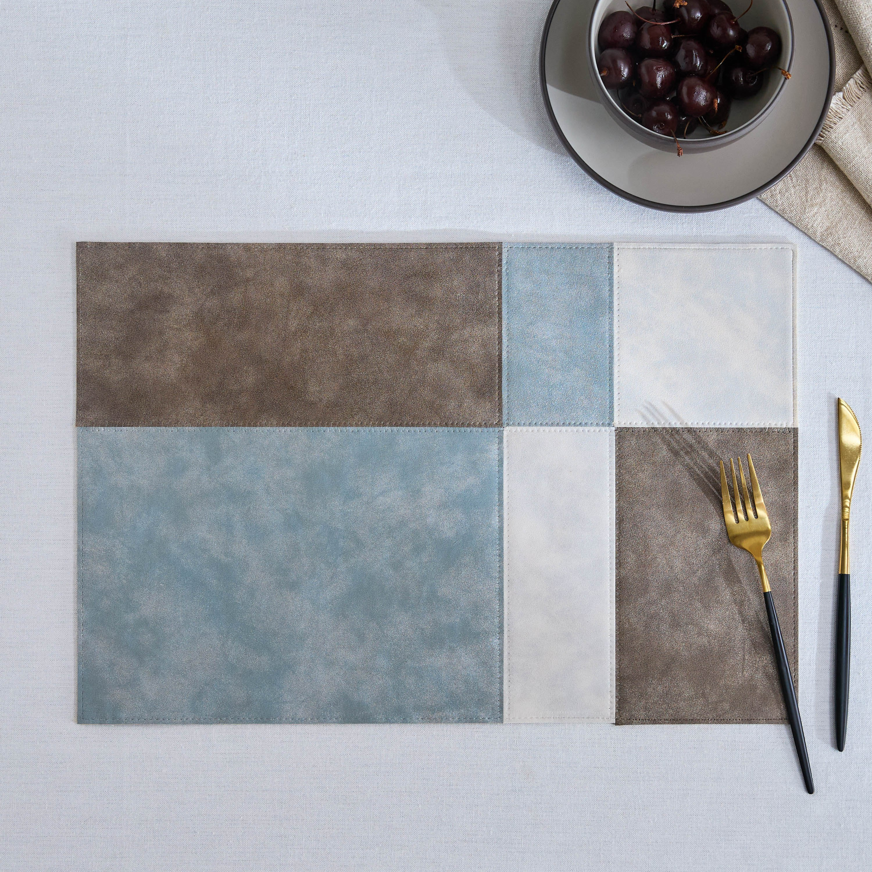 Marco Faux Leather Placemat - 30x45 cm-hbxdecorandfurnishings-homefurnishings-tablelinens-image-1