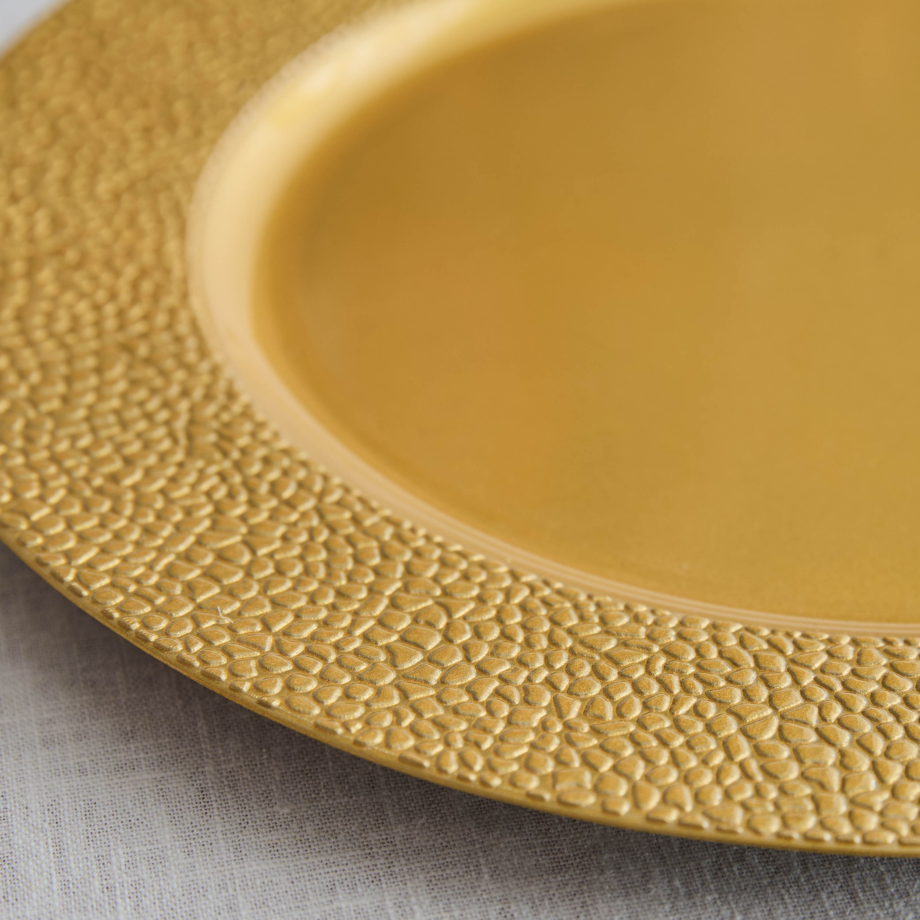 صحن مطروق من ناز - 33 سم-hbxhomeware-hbxdecorandfurnishings-image-3