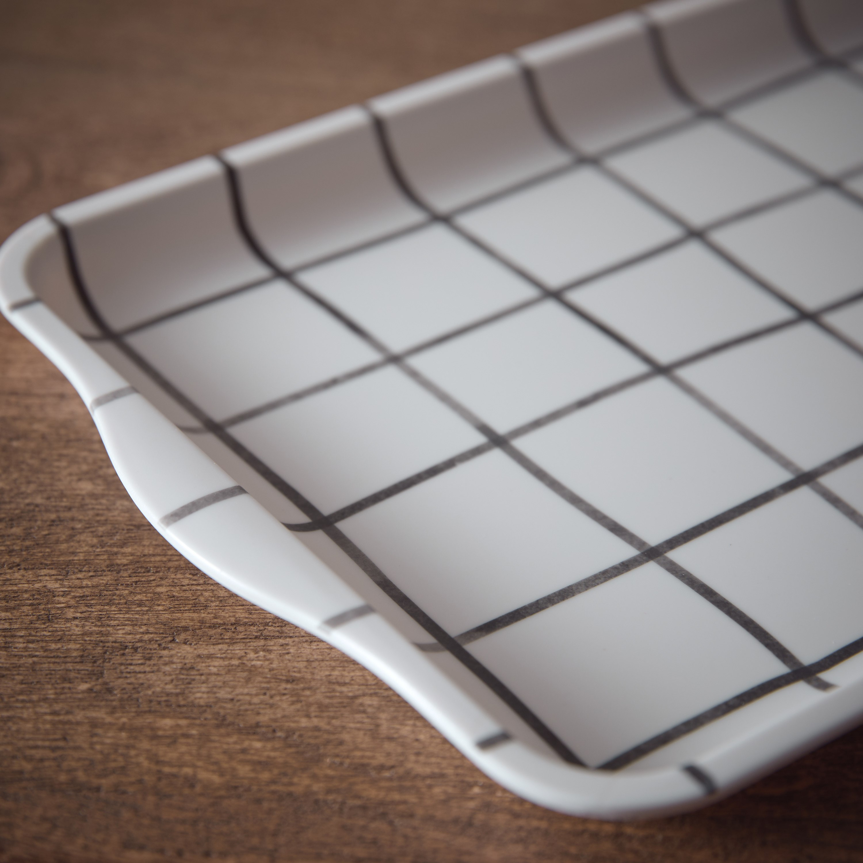 Checkered Cosmos Tray - 30 cm-PROMO_HB_AE_B1G1_250925-image-3