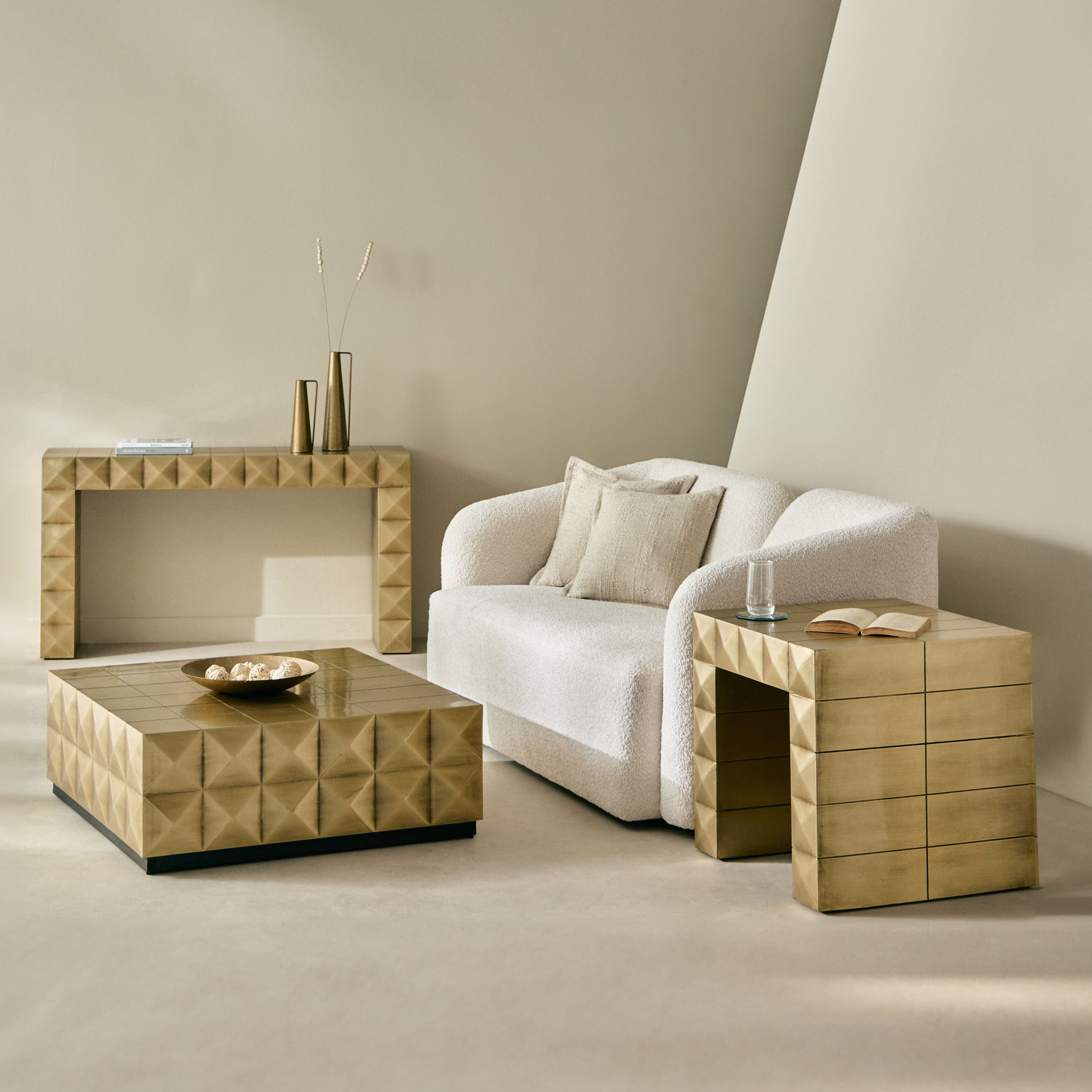 طاولة كونسول بطلاء نحاس - بريزما من فيندرا-hbxfurniture-tablesandstands-consoletables-image-7