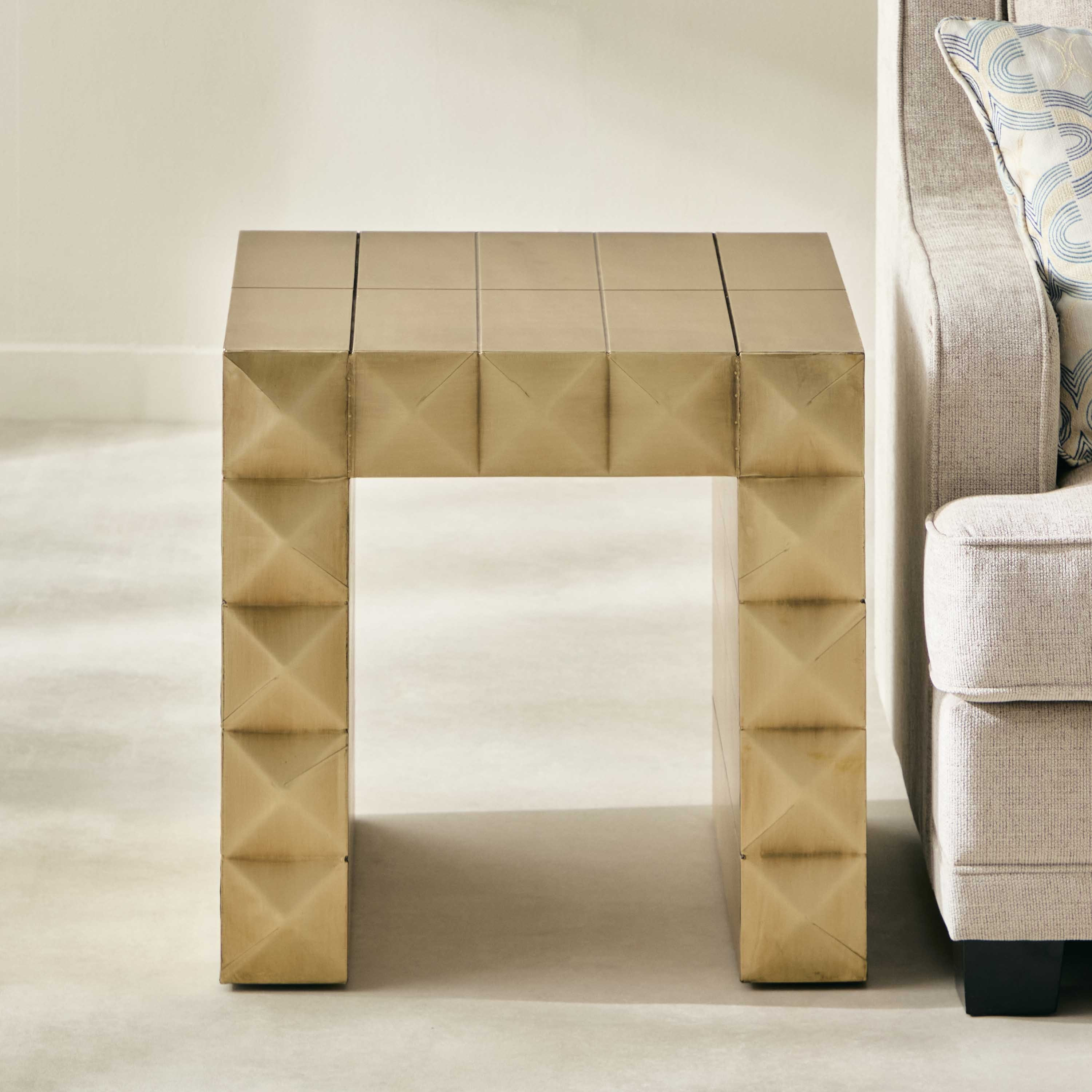 طاولة جانبية مطلية بالنحاس - بريزما من كافون-hbxfurniture-livingroom-endtables-image-2