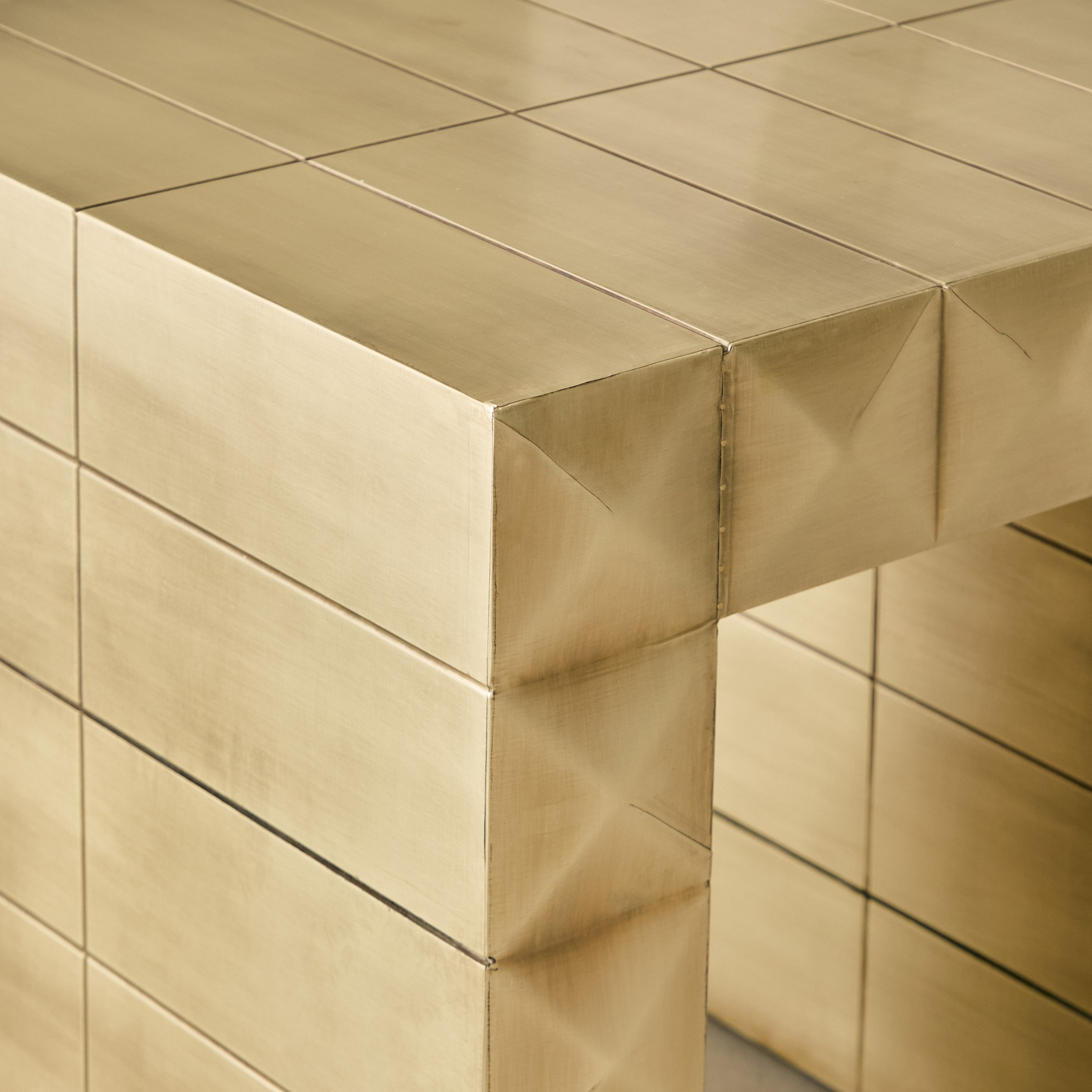 طاولة جانبية مطلية بالنحاس - بريزما من كافون-hbxfurniture-livingroom-endtables-image-4
