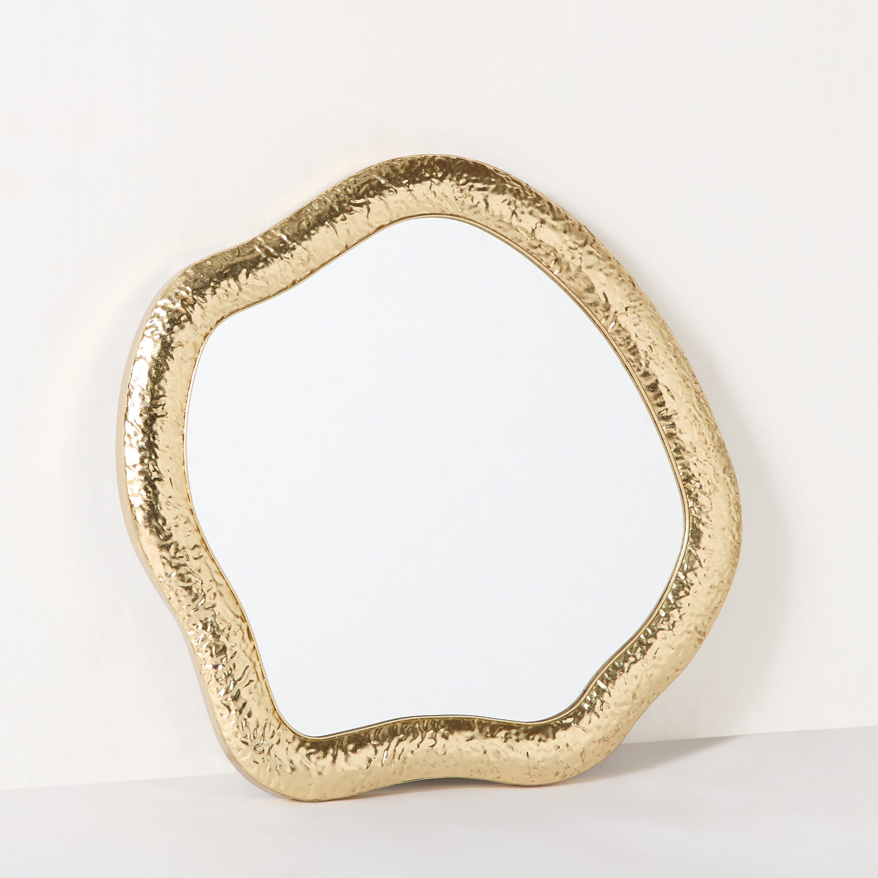 مرآة حائط فاخرة من المعدن شديد التحمل بتصميم مبتكر من ديلب - 58.4x56.5x4.4 سم-PROMO_HB_AE_B1G1_250925-image-5