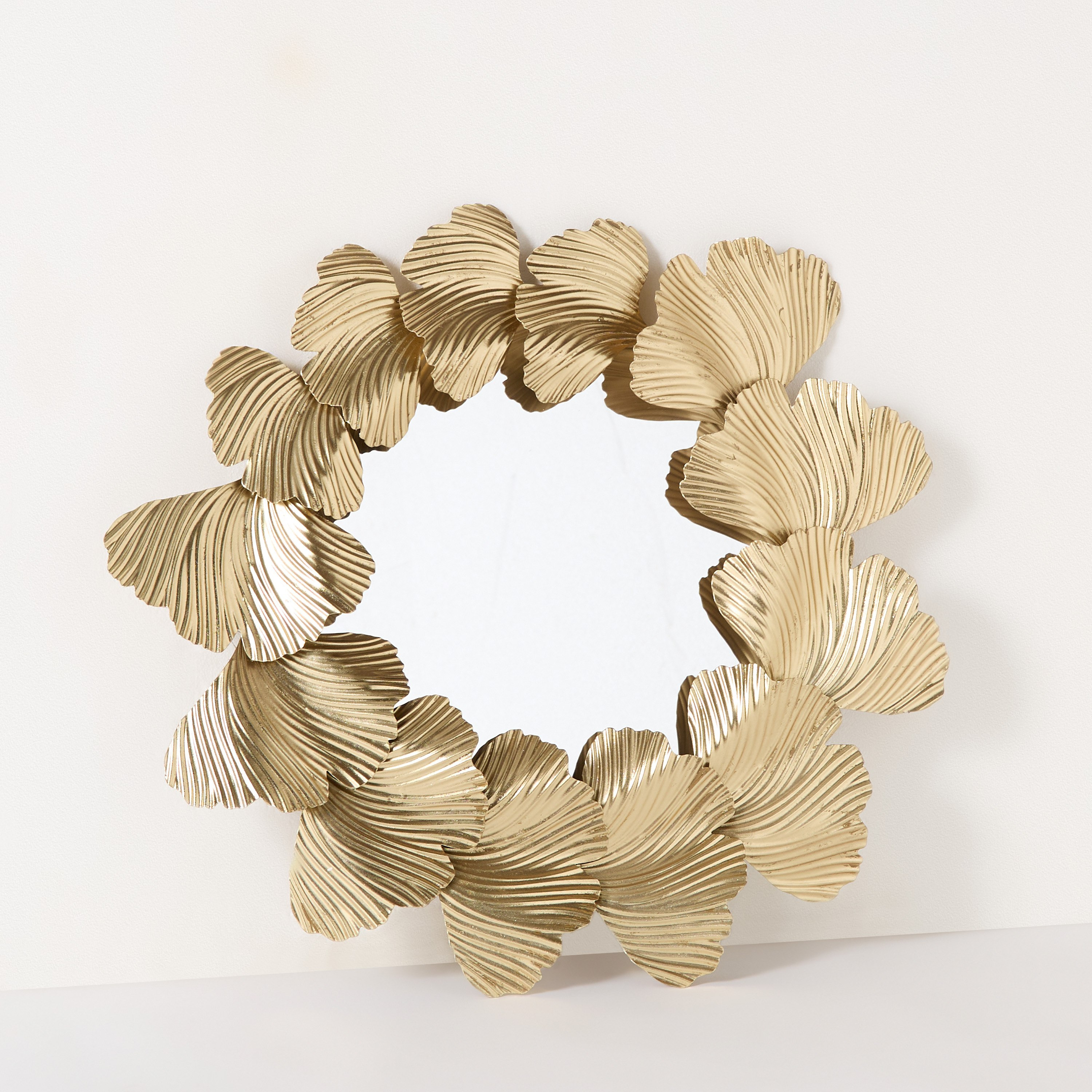 مرآة حائط فاخرة من المعدن شديد التحمل بتصميم ورق الشجر من ديلب - 69.2x74.3x6.4 سم-hbxhomeware-hbxdecorandfurnishings-image-5