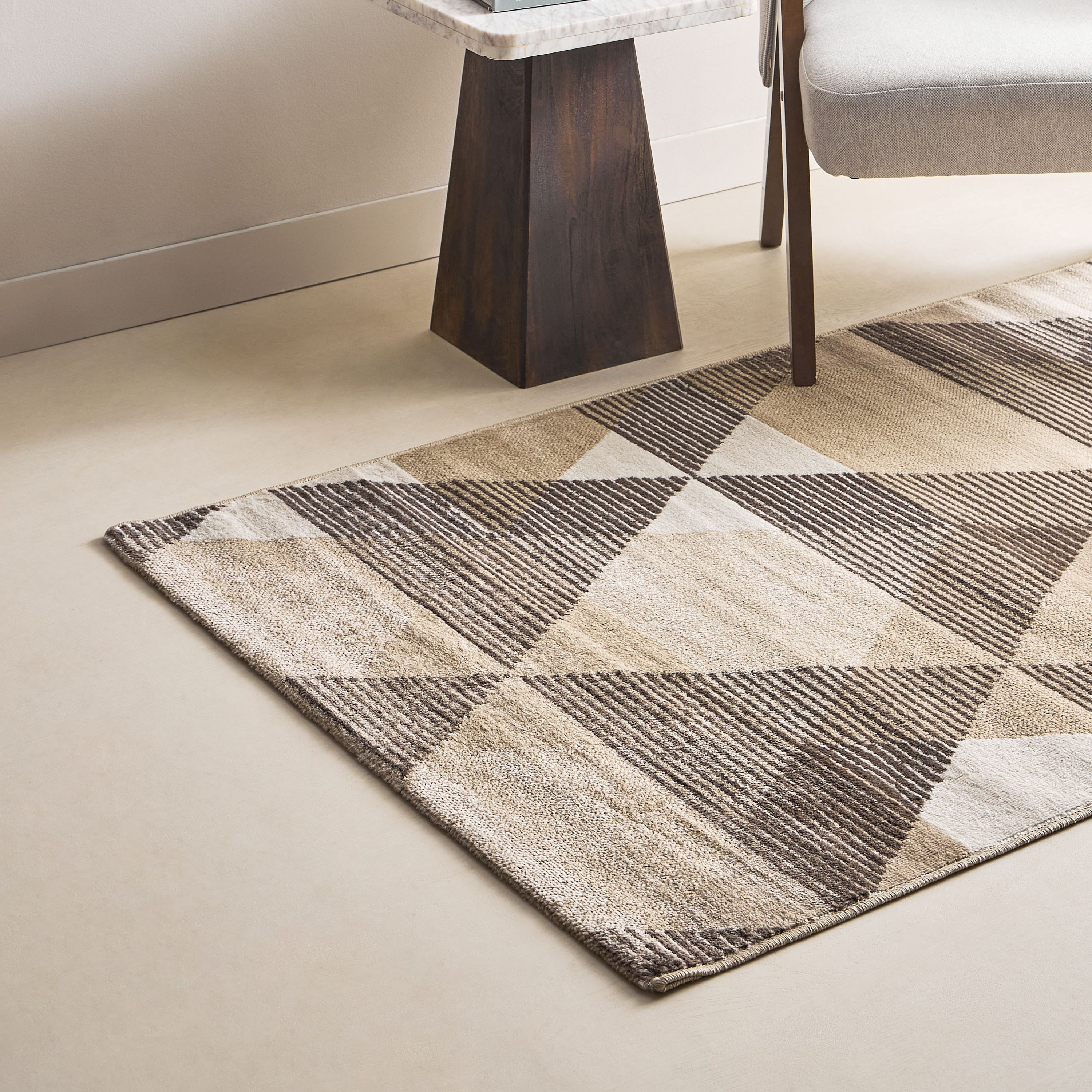 سجادة بولي بروبيلين مقاومة للبقع تريو من مشاعل - 110x160 سم-hbxdecorandfurnishings-floorcoverings-rugs-image-1