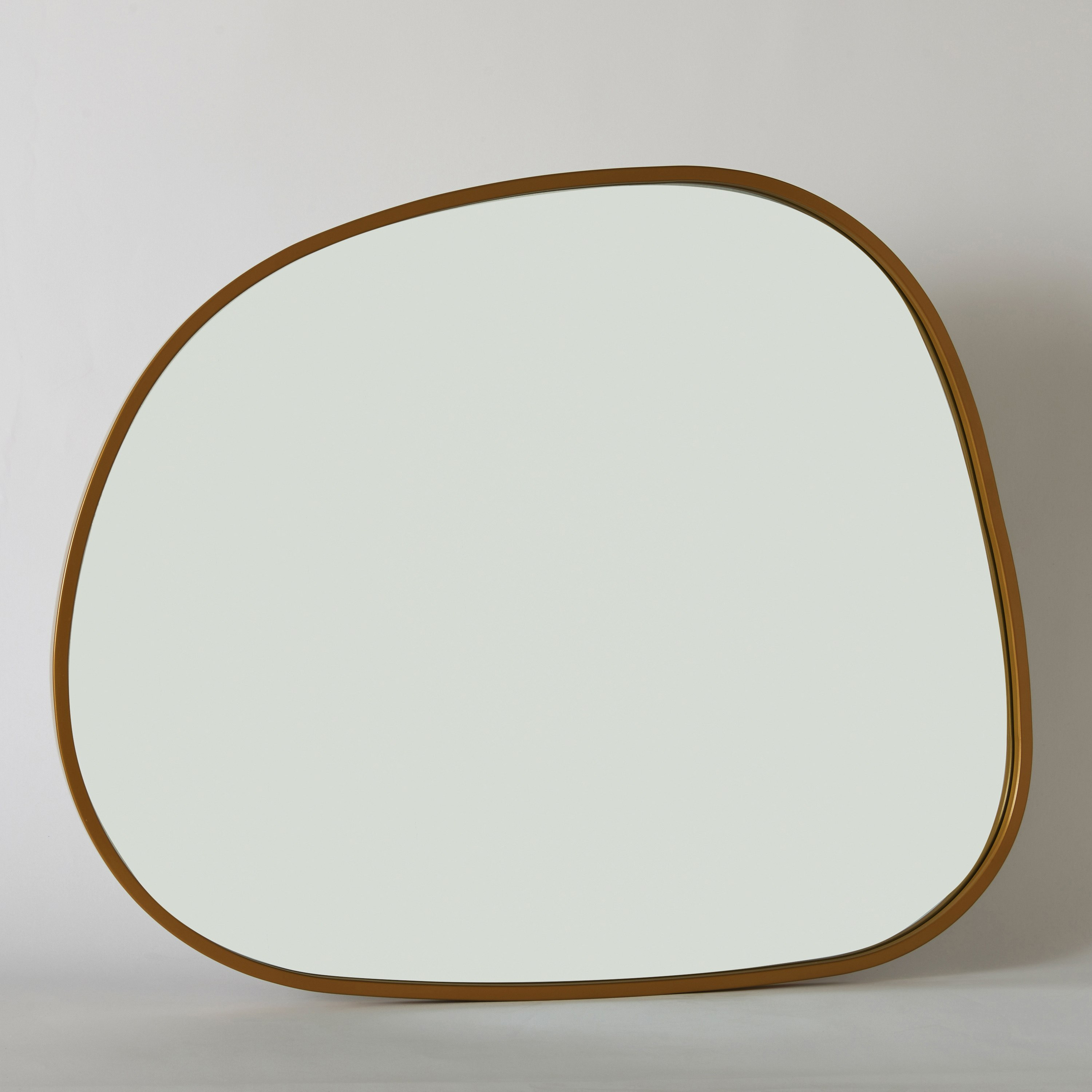 مرآة حائط بإطار معدني من فريسكو - 57x70 سم-hbxhomeware-hbxdecorandfurnishings-image-6