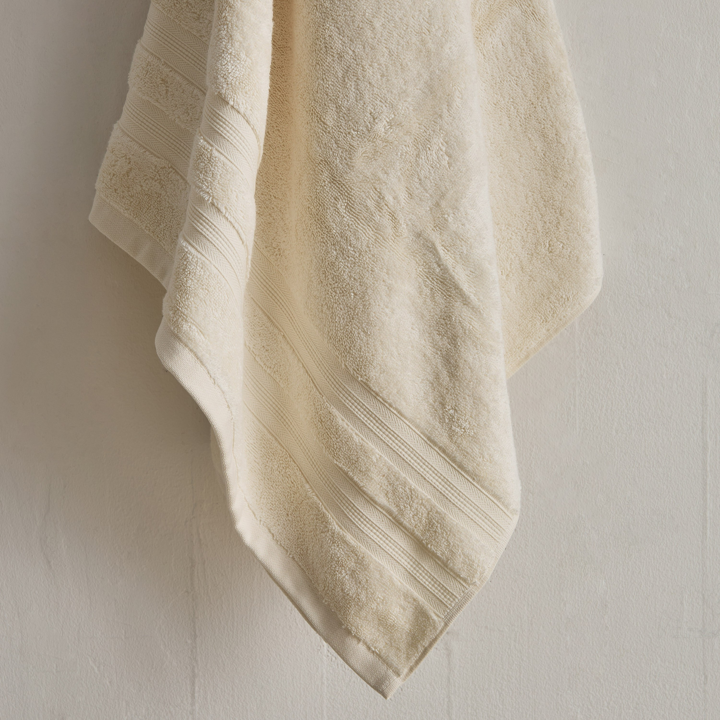 منشفة حمام قطن خيزران من إيفر إيكو - 90x150 سم-hbxbathroom-bathroomtextiles-image-3