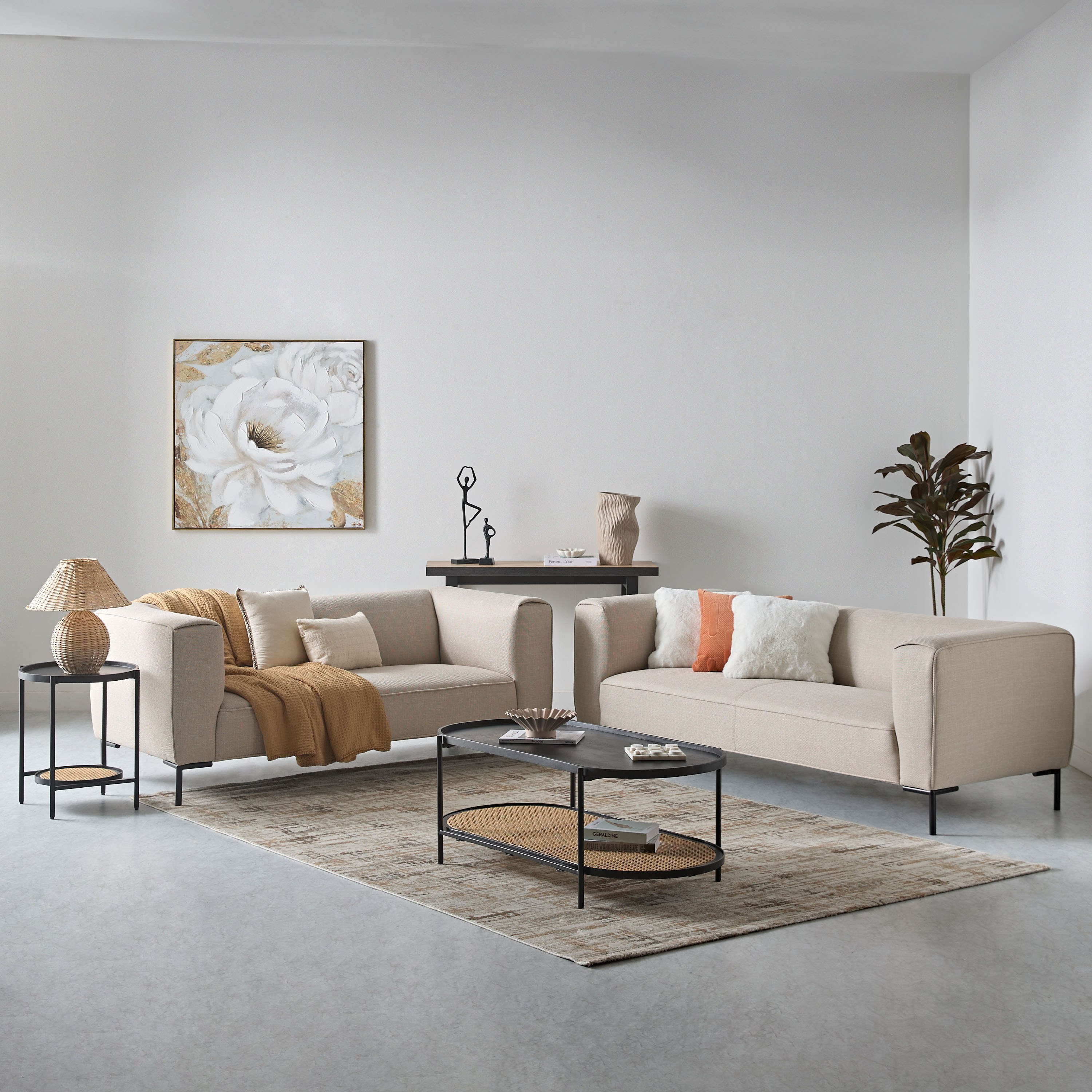 طاولة جانبية من الخشب الصلب - إنّا روطان من فيندرا-hbxfurniture-livingroom-endtables-image-6