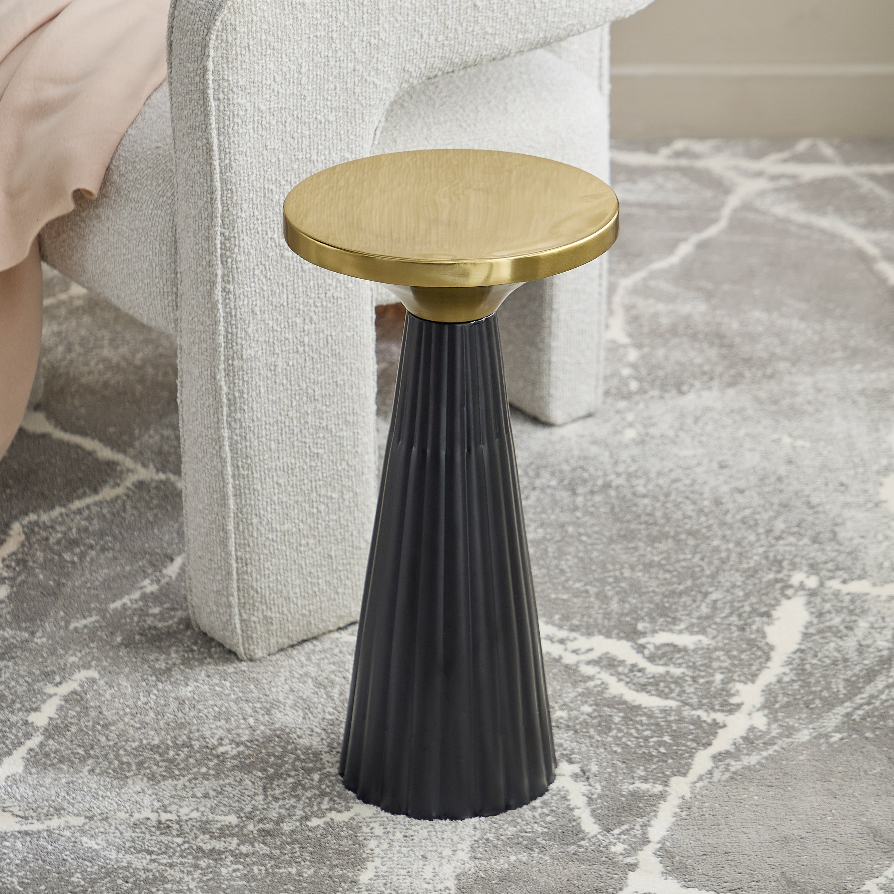 Cavon Judy Accent Table-hbxfurniture-livingroom-endtables-image-2