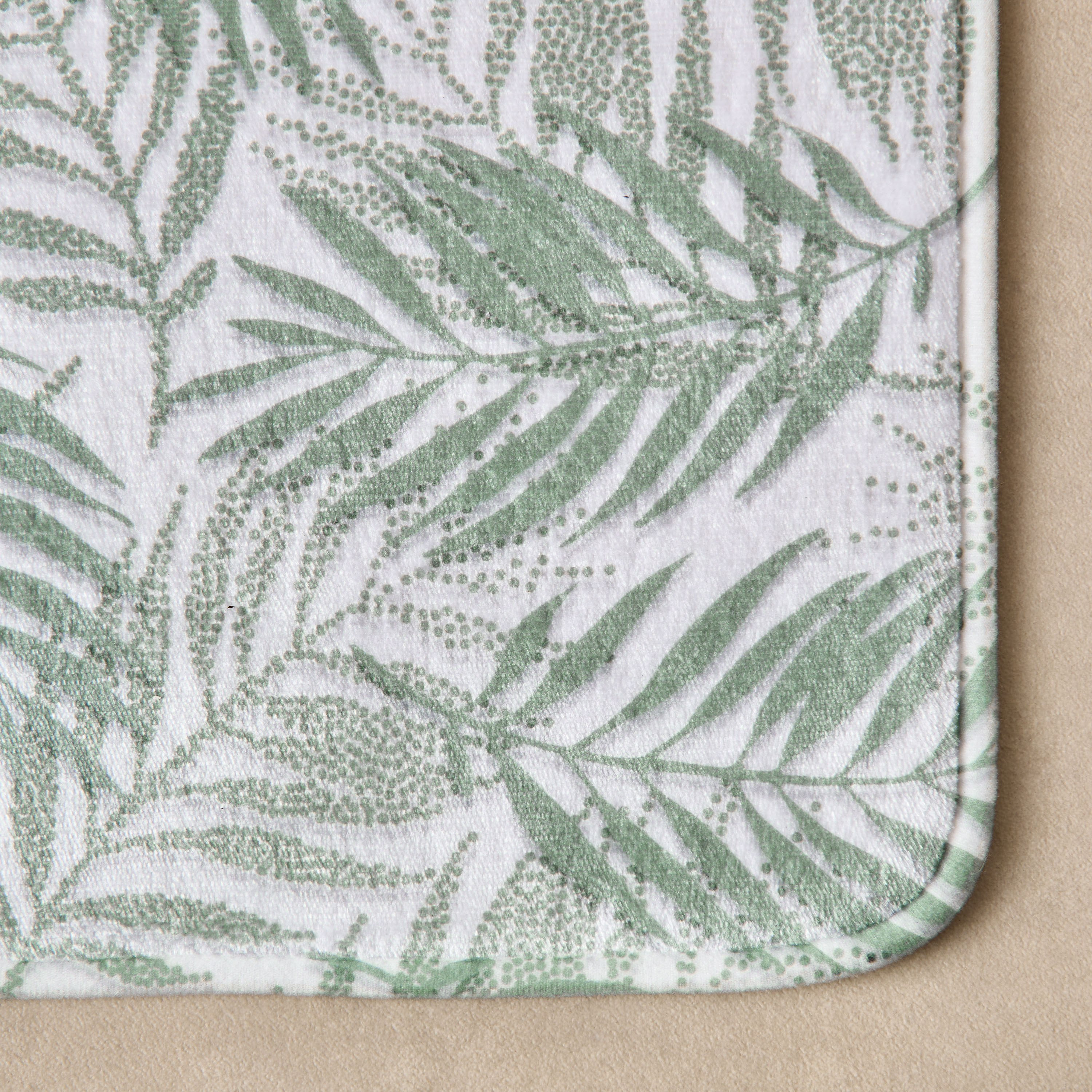 سجادة حمّام إسفنج بطبعات ويلا من أوستن - 35x55 سم-hbxbedroom-floorcoverings-bathmats-image-2