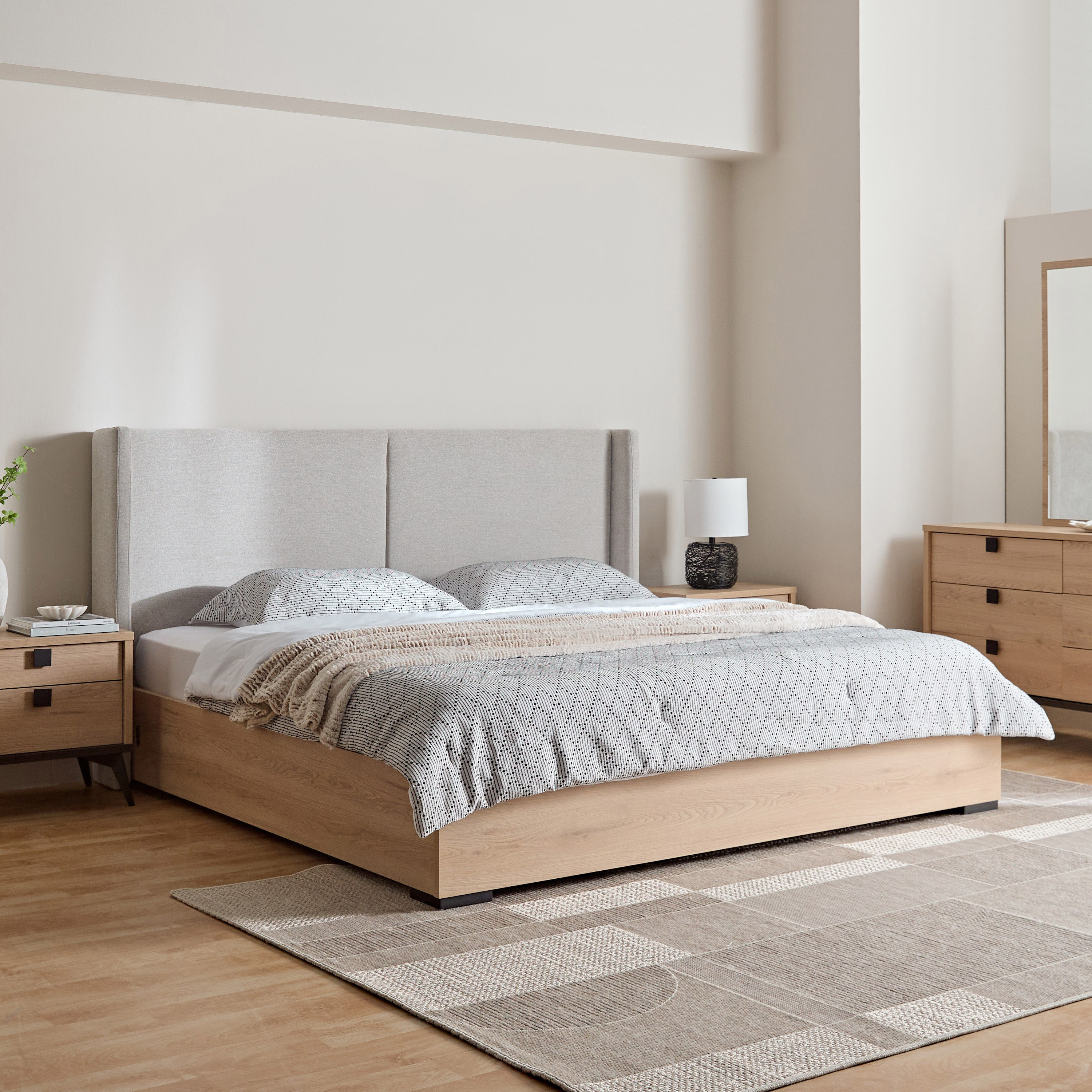 طقم غرفة نوم سوبر كينج 5 قطع من لوكا- 200x200 سم-hbxbedroom-bedsandbedsets-bedroomsets-superking-image-2