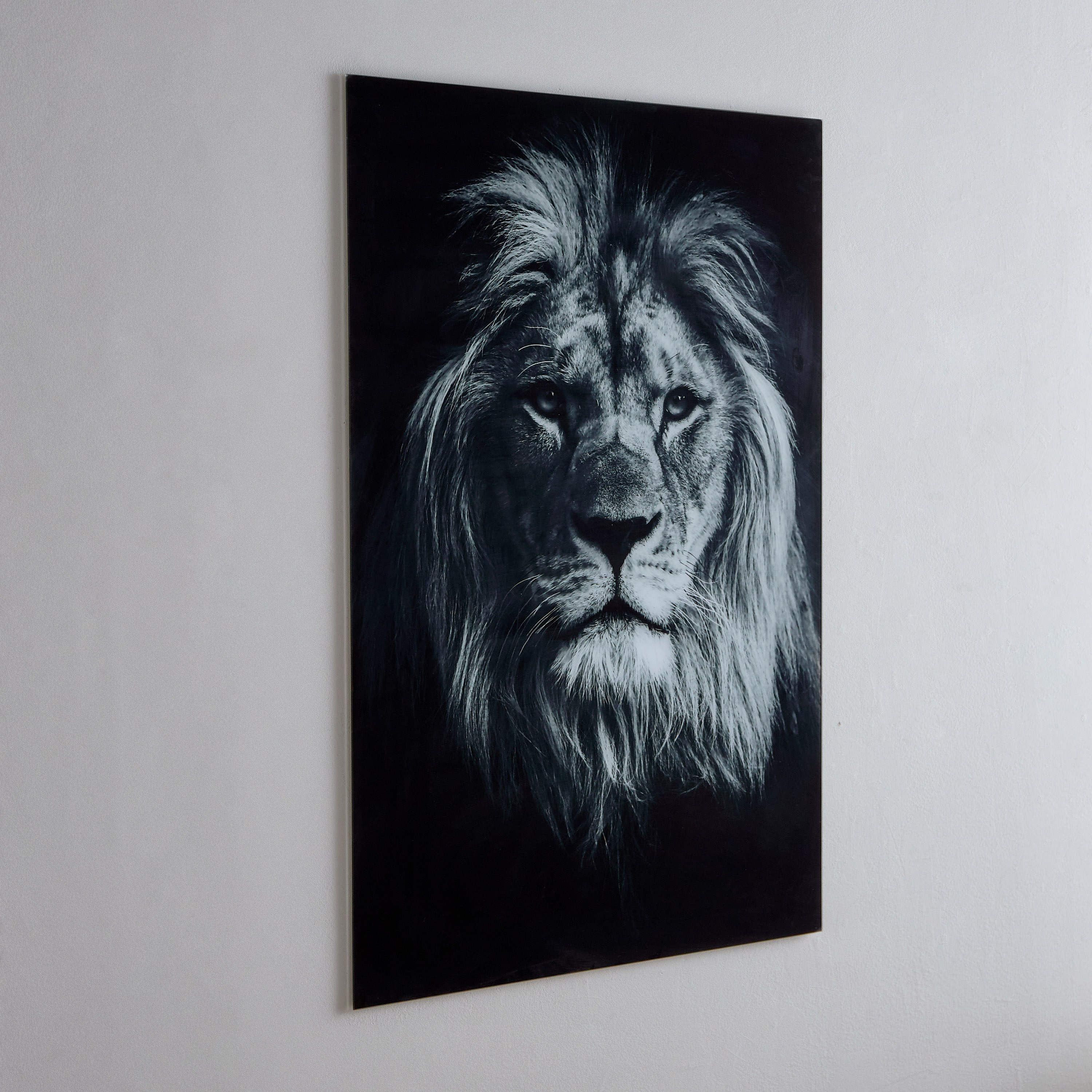 زينة حائط من الزجاج المعالج حراريًا بتصميم أسد من فيستا - 60x90 سم-hbxhomeware-hbxdecorandfurnishings-image-1