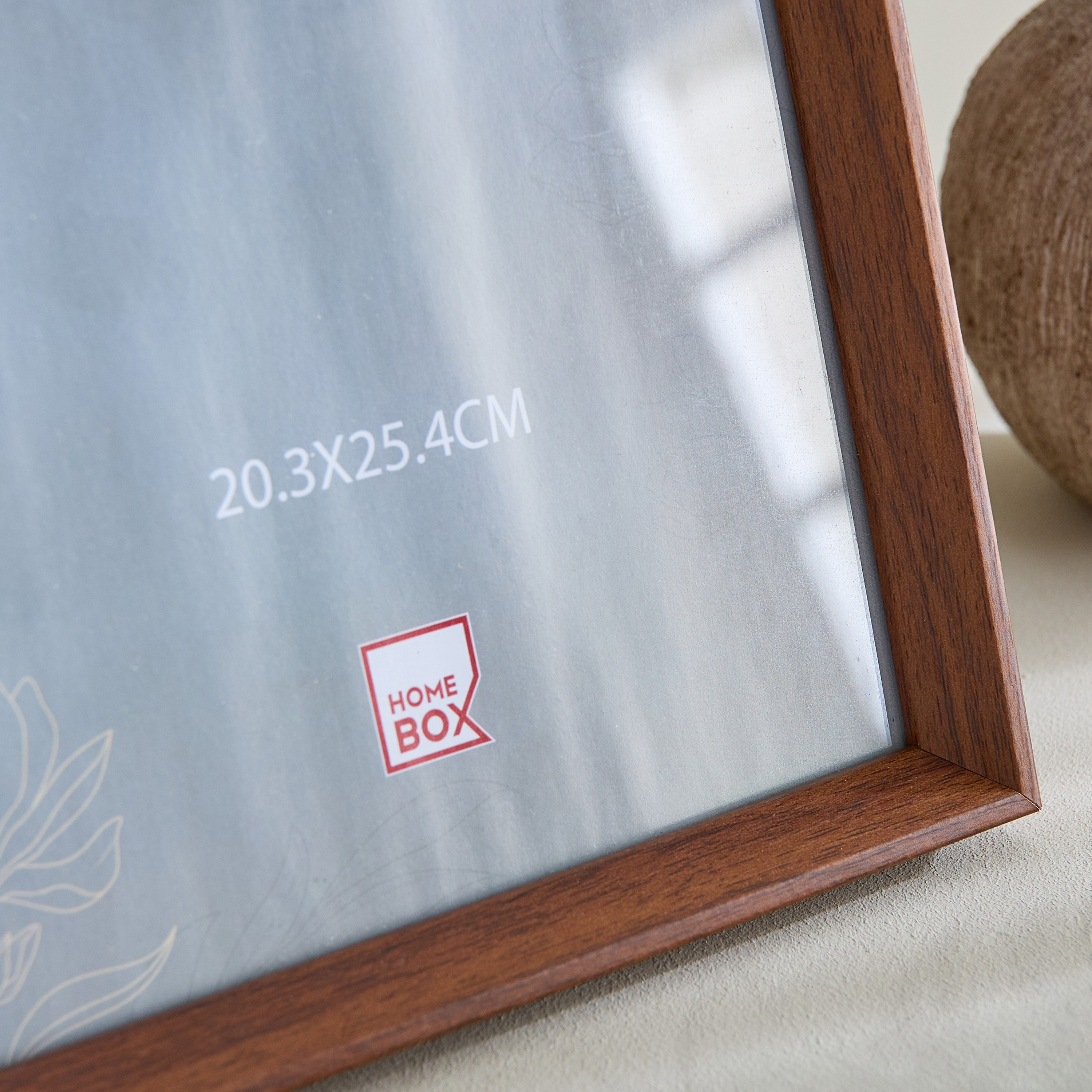 Fista Photo Frame - 20.3x25.4 cm-hbxbedroom-decorandaccessories-photoframes-image-4