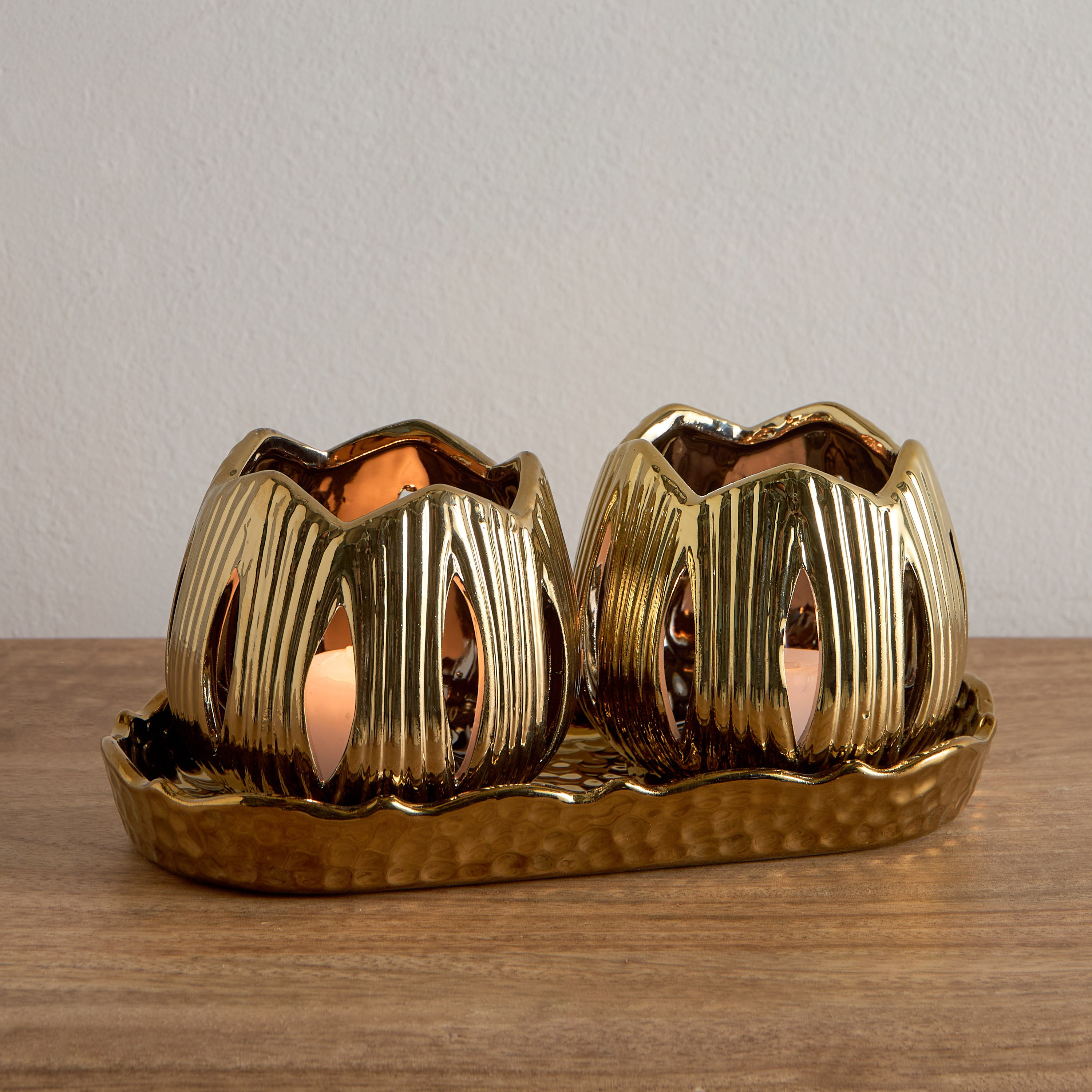 طقم حاملات شموع من قطعتين مع صينية من فيوز-hbxlivingroom-decorandaccessories-candleholders-image-1