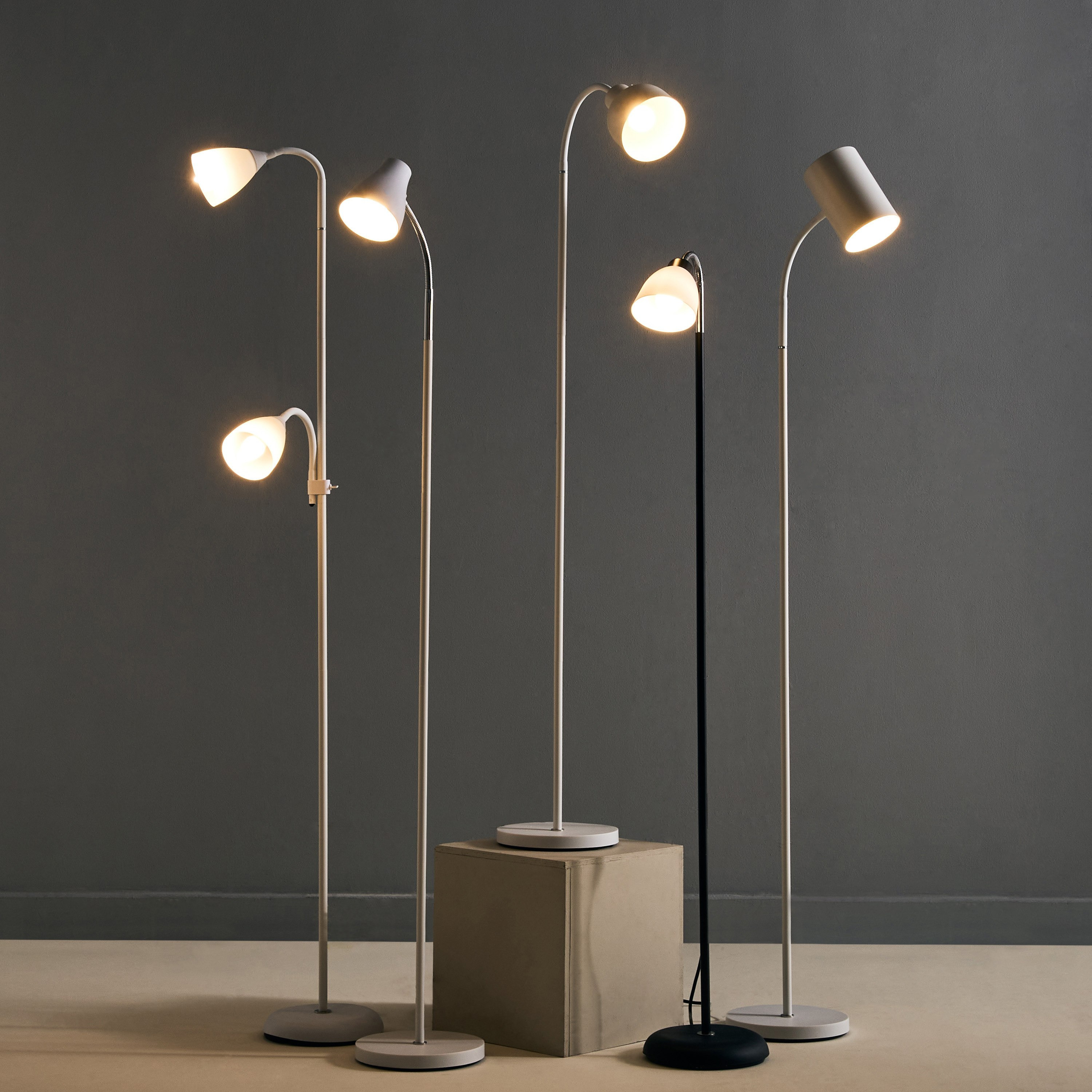 مصباح أرضية إي27 معدن من كيث - 19x142 سم-hbxhomeware-hbxlivingroom-image-6