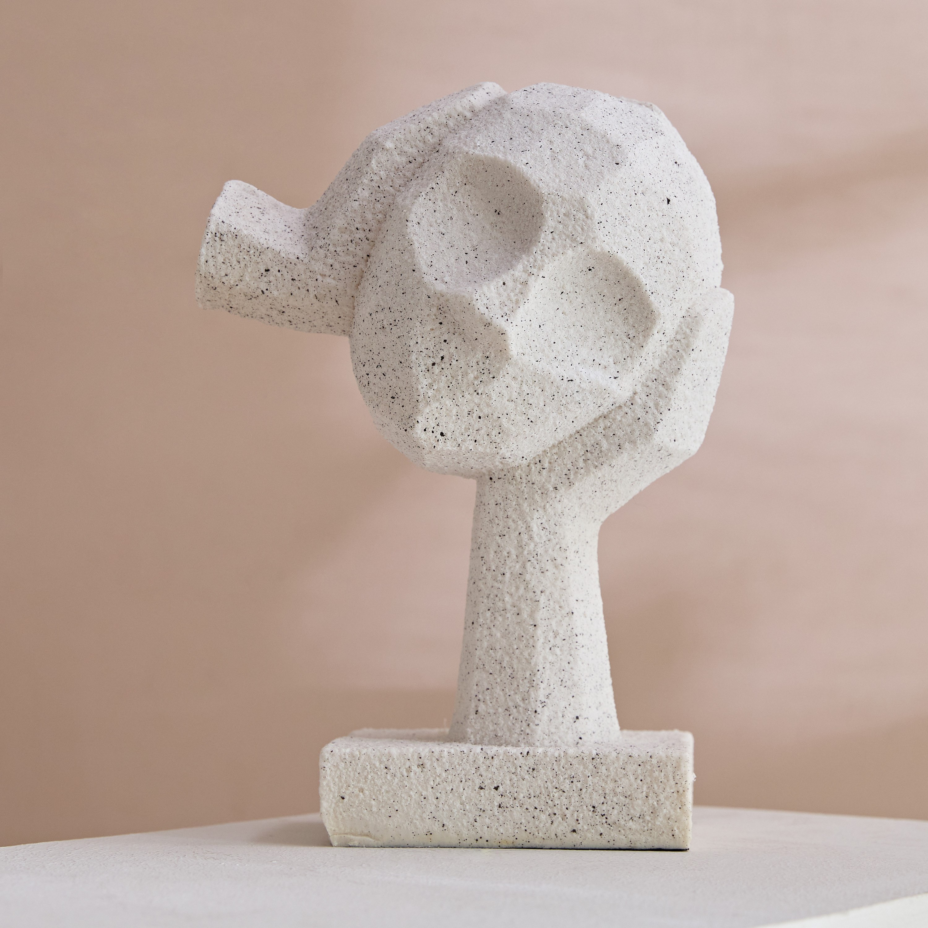 Verdant Polyresin Face Accent in Sand Finish - 19x12.5x26.5 cm-hbxhomeware-homedecor-figurinesandornaments-image-1