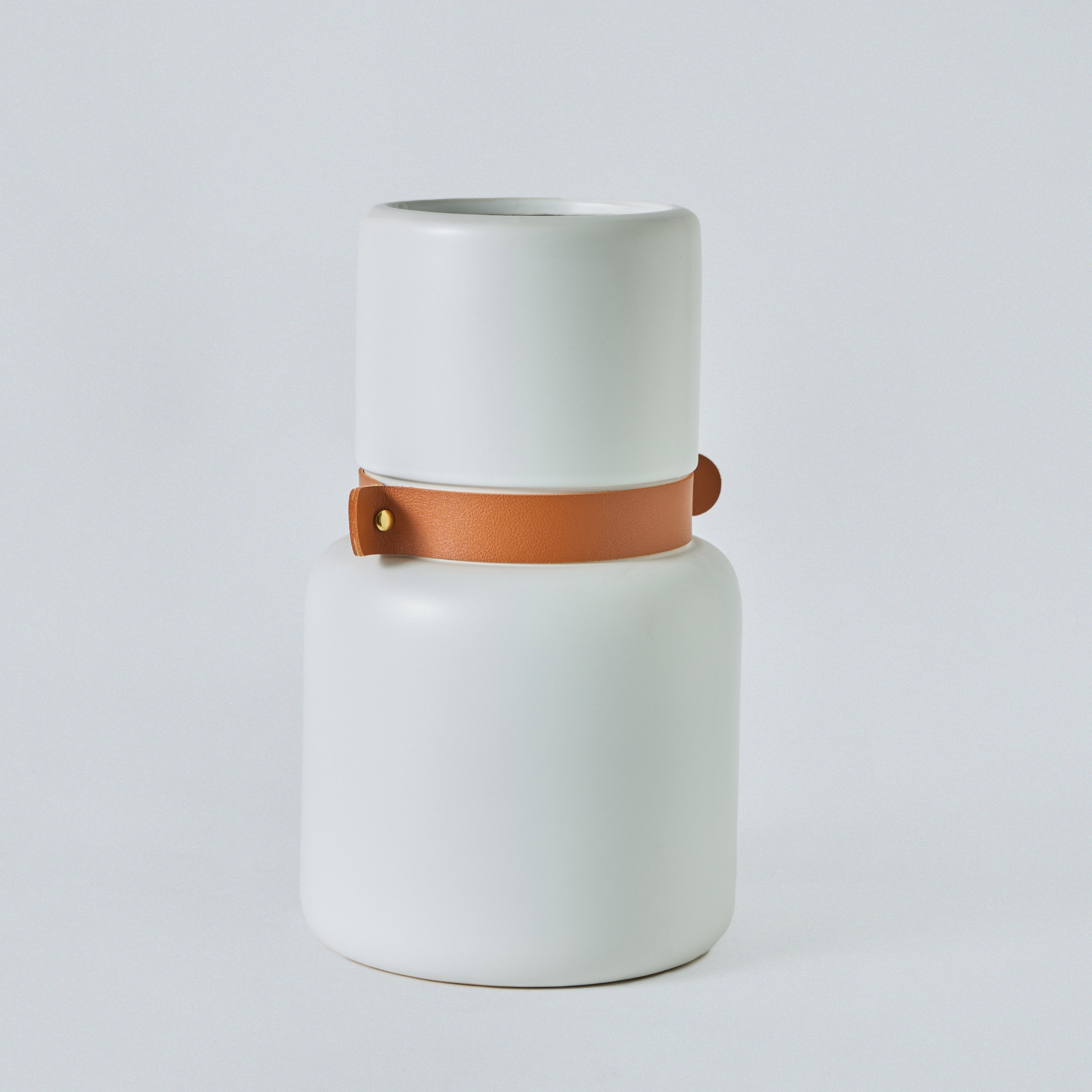Tilden Ceramic Vase with PU Band - 17x17x29 cm-PROMO_HB_AE_B2G2_011025-image-5