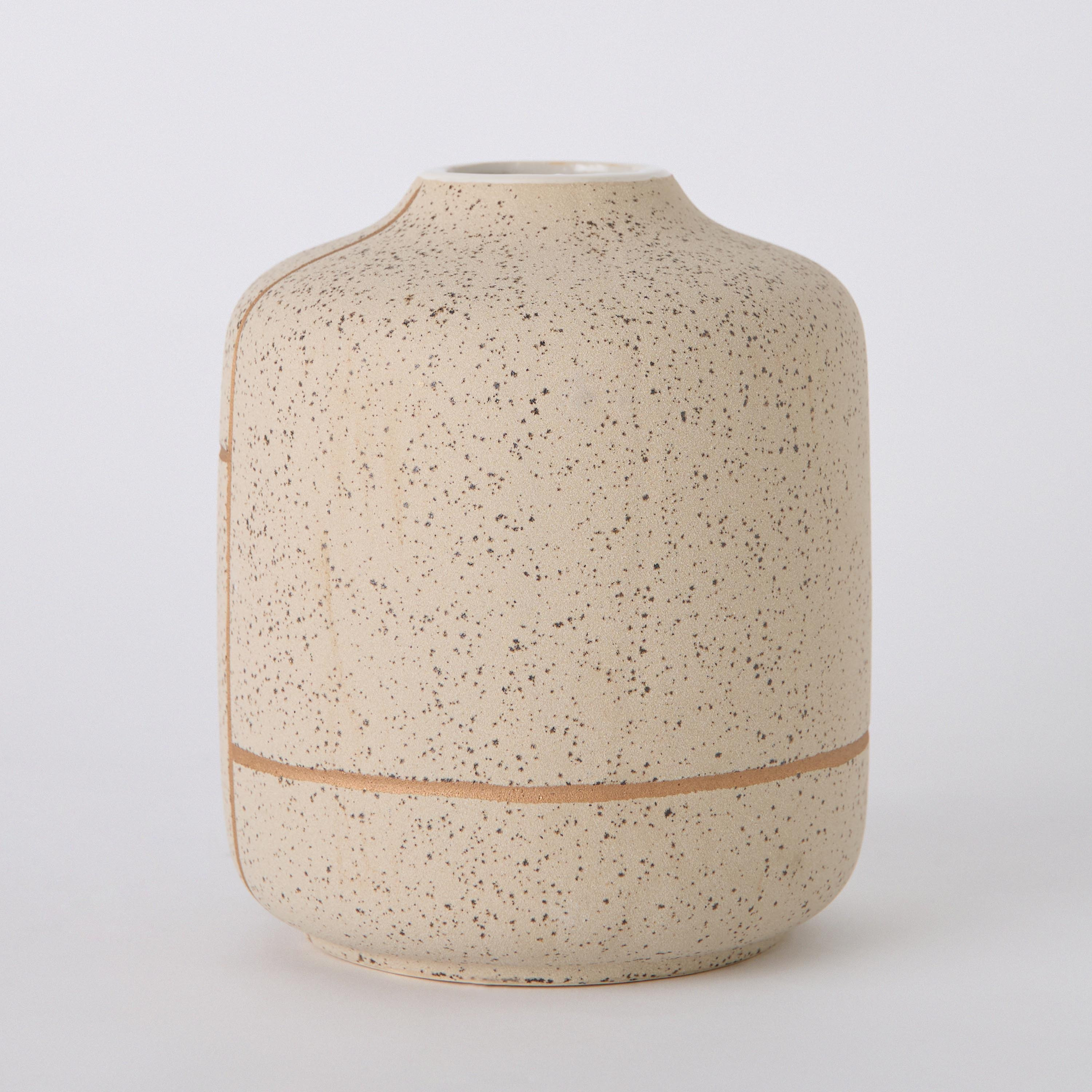 مزهرية سيراميك مخططة من تيلدن - 15×15×18 سم-hbxhomeware-hbxdecorandfurnishings-image-5
