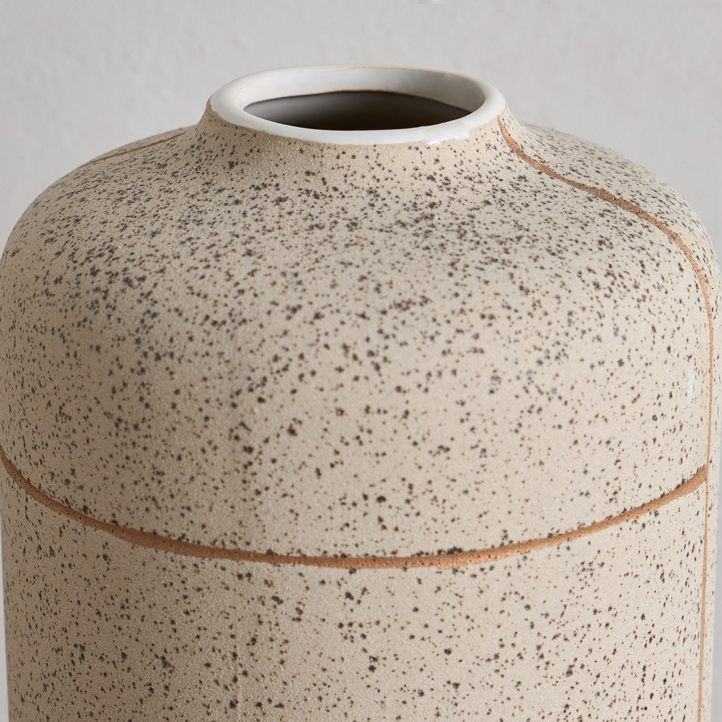 Tilden Stripe Ceramic Vase-PROMO_HB_AE_B1G1_250925-image-3