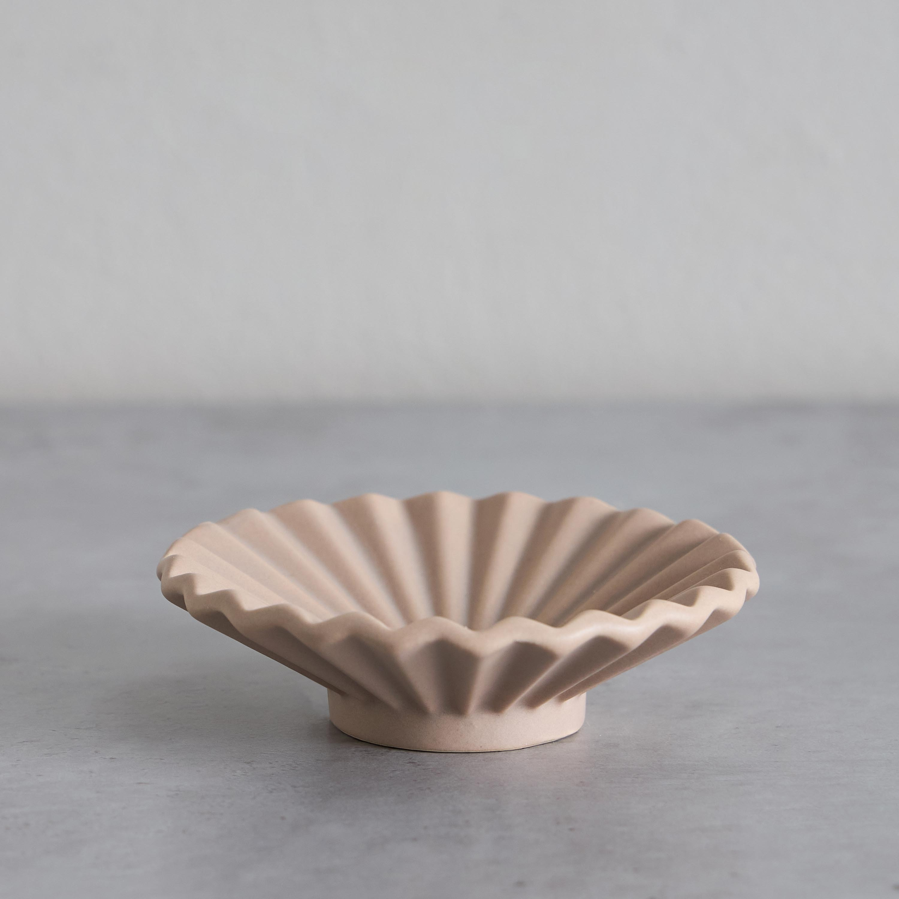 Tilden Bouquet Design Ceramic Candle Dish - 11x11x3 cm-hbxlivingroom-decorandaccessories-candleholders-image-2