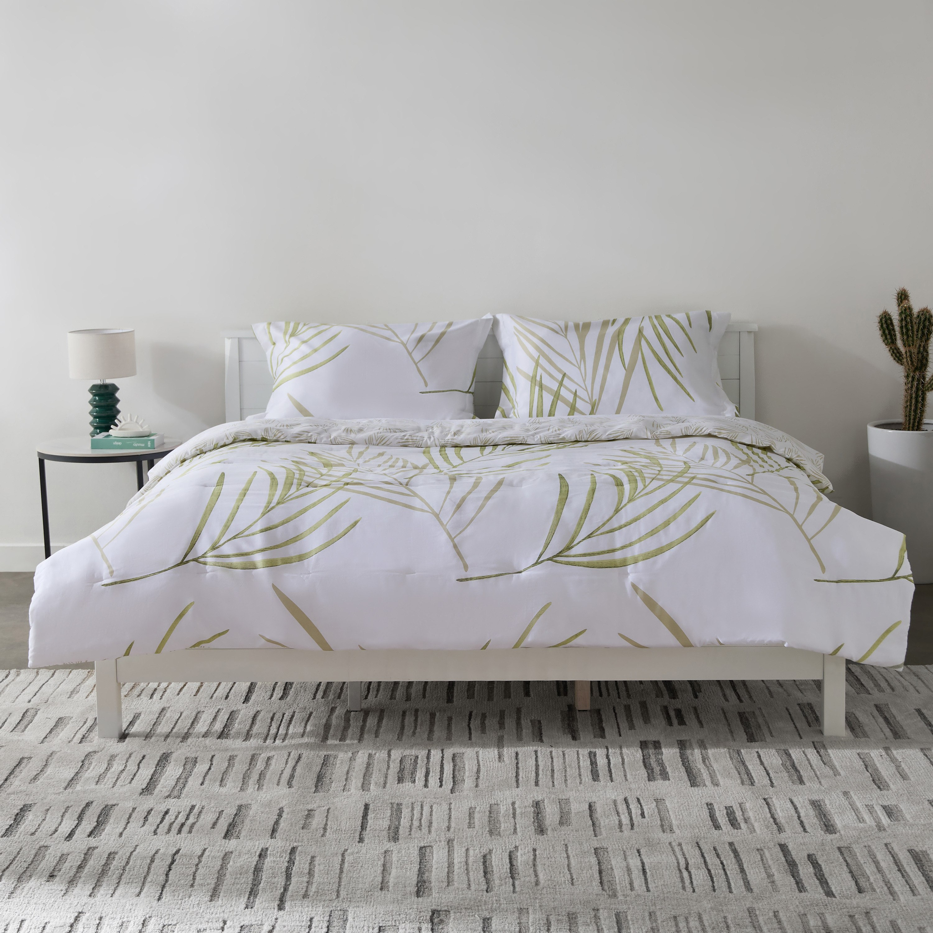 Lavish Botan Printed Cotton 3-Piece Twin Comforter Set - 160x220 cm-hbxhomeware-hbxbedroom-image-3