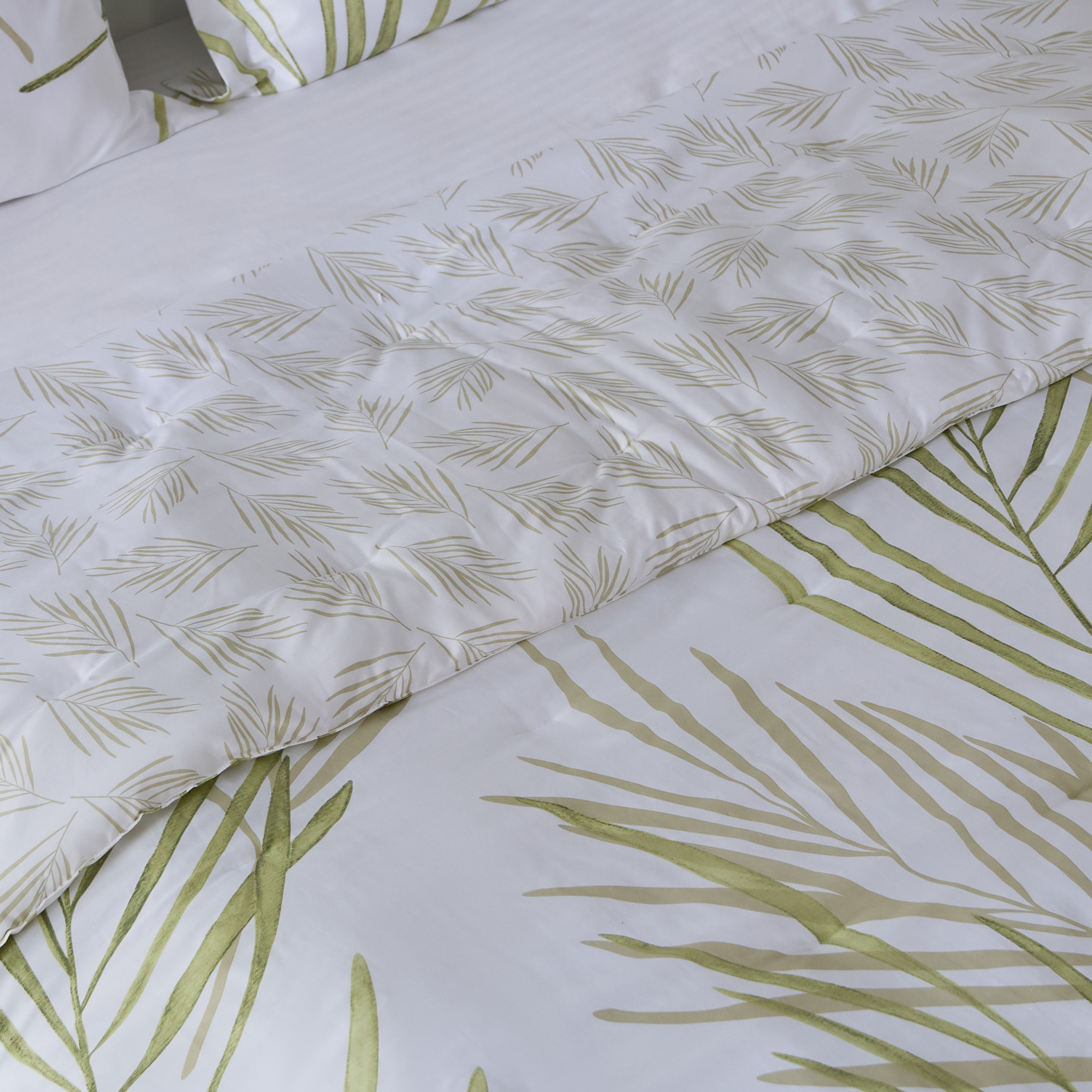 Lavish Botan Printed Cotton 3-Piece Twin Comforter Set - 160x220 cm-hbxhomeware-hbxbedroom-image-4