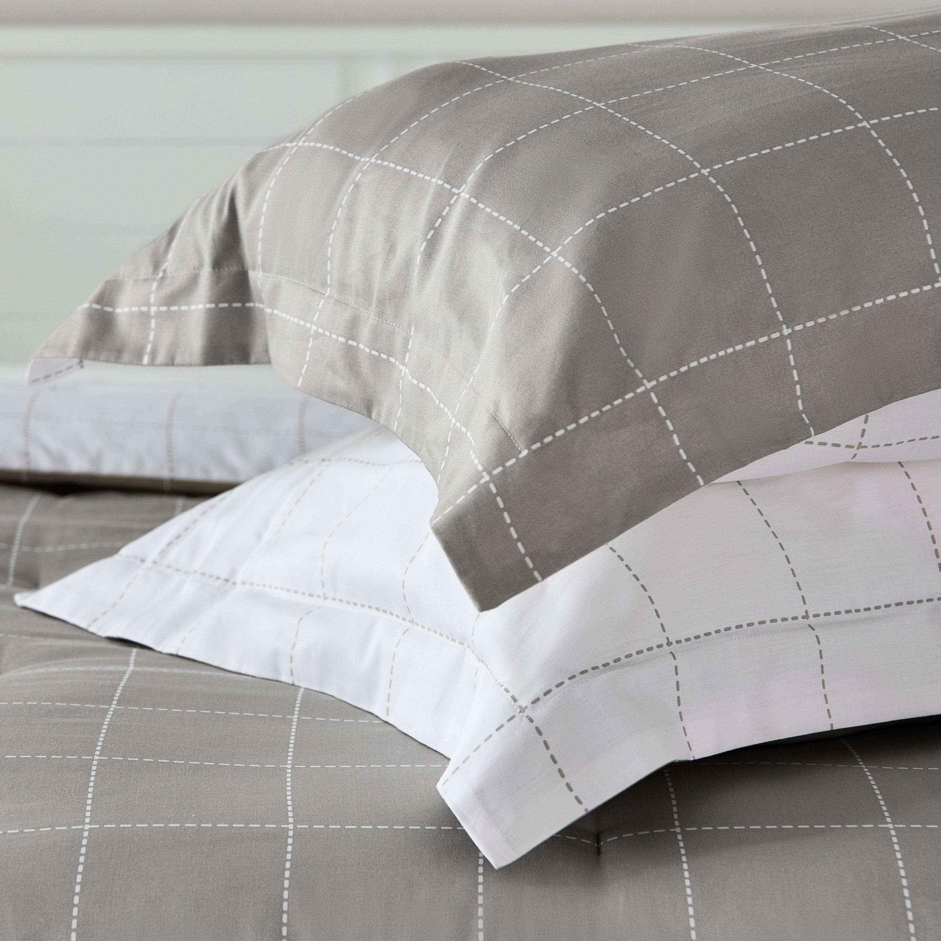 Lavish Blokify 3-Piece Printed Cotton Twin Comforter Set - 160x220 cm-hbxhomeware-hbxbedroom-image-7