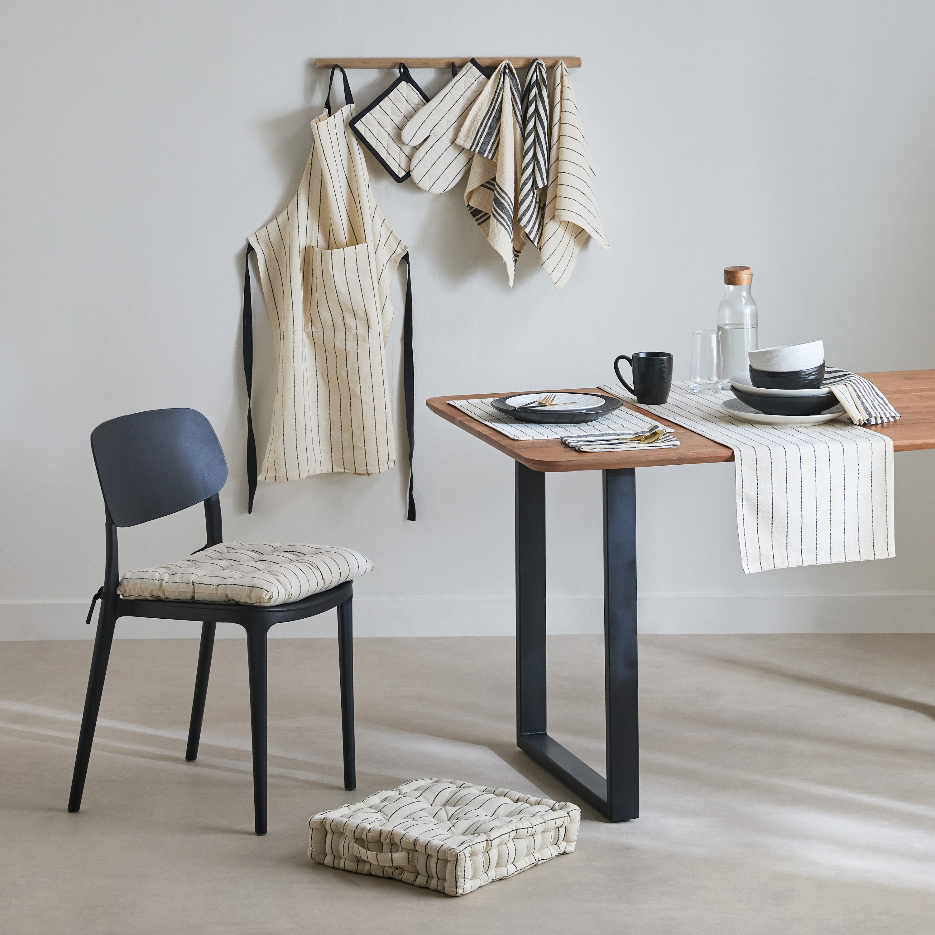 مريلة مخططة من نوار - 60×90 سم-hbxhomeware-kitchenware-kitchenlinens-image-4