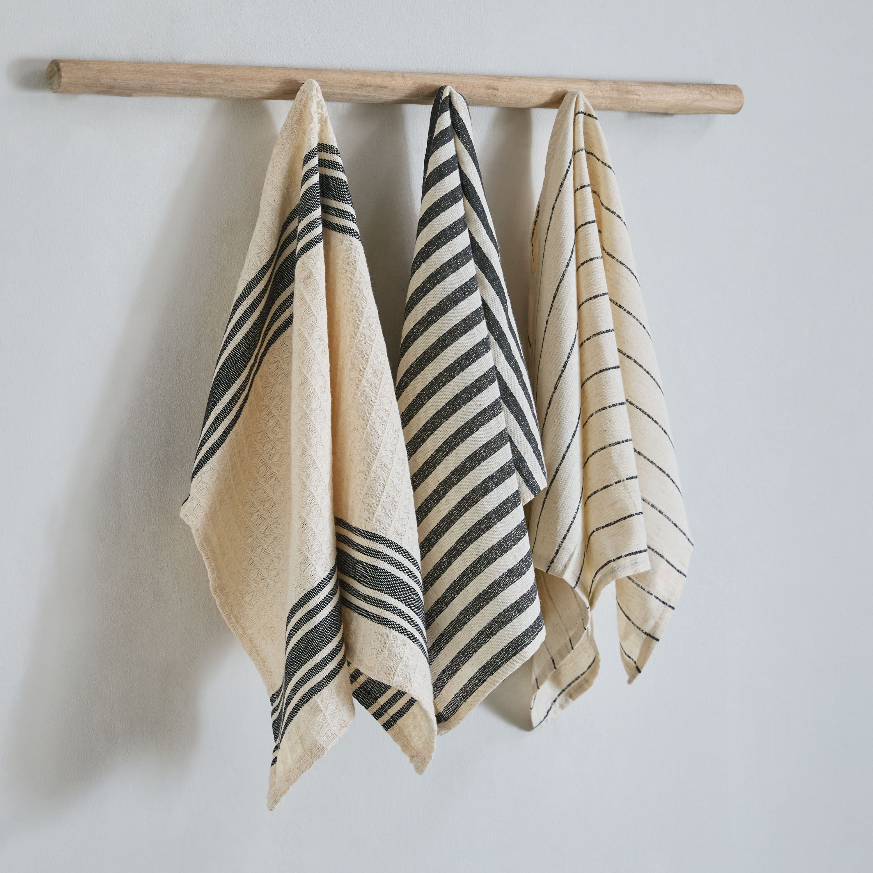طقم مناشف مطبخ مخطط 3 قطع من نوار - 40x65 سم-hbxhomeware-kitchenware-kitchenlinens-image-1