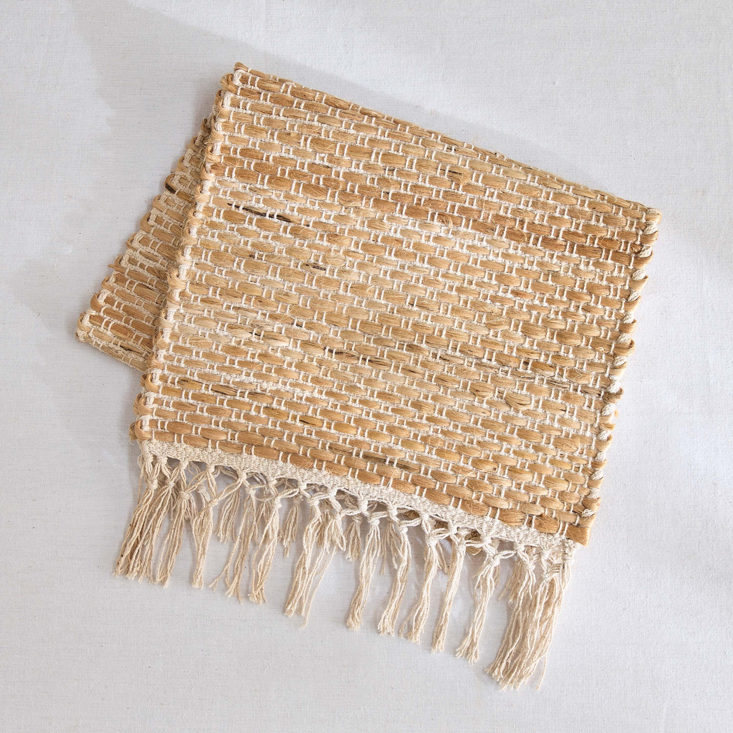 مفرش طاولة منسوج من القطن و الجوت و القنب - 35×120 سم-hbxdecorandfurnishings-homefurnishings-tablelinens-image-2