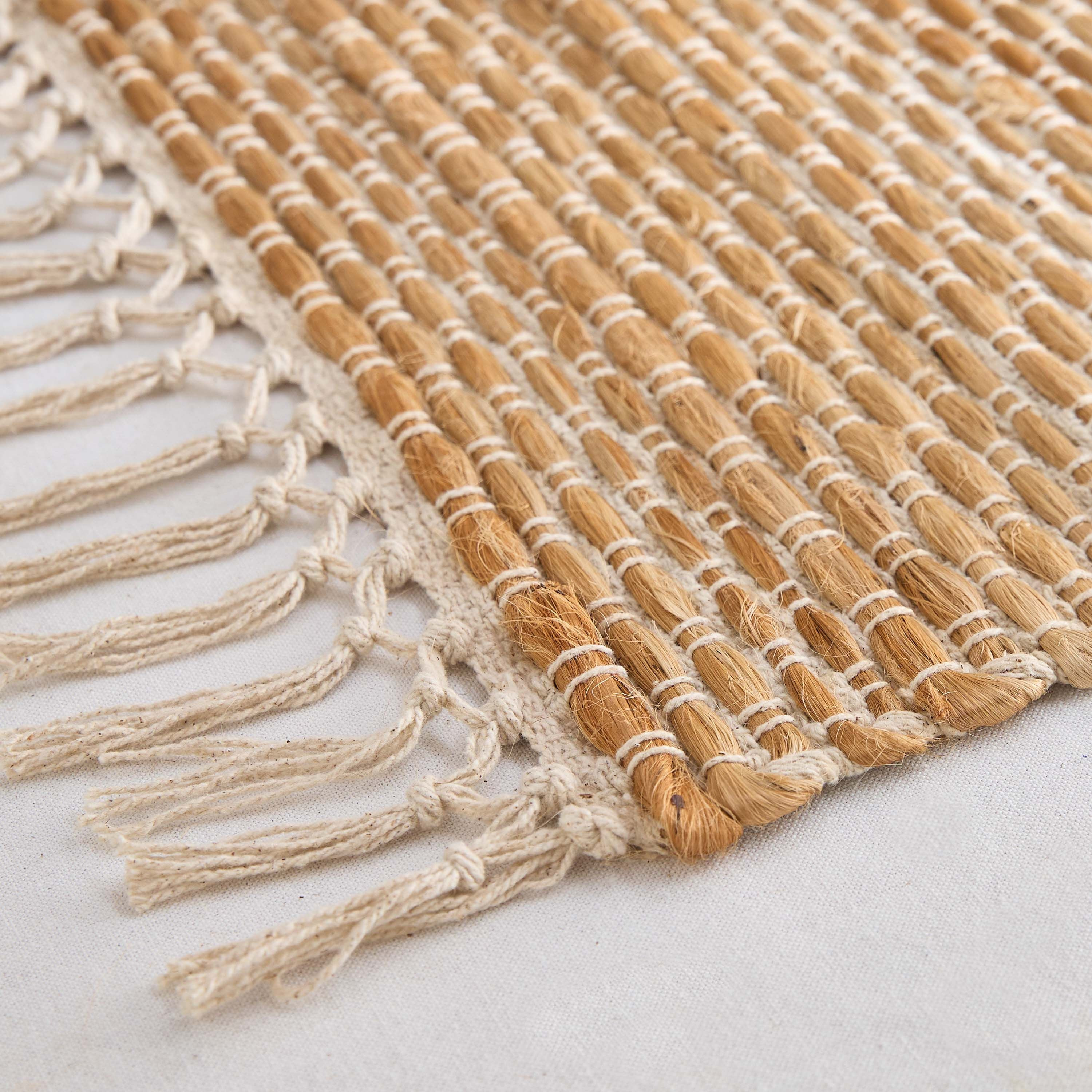لبادة صحون منسوجة من القطن والقنب - 35×48 سم-hbxdecorandfurnishings-homefurnishings-tablelinens-image-3